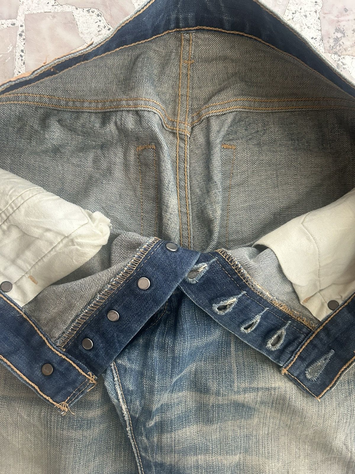 Levi's Levis 501 Japan Made Ripped Jeans Vintage Denim Size US 31 - 9 Thumbnail