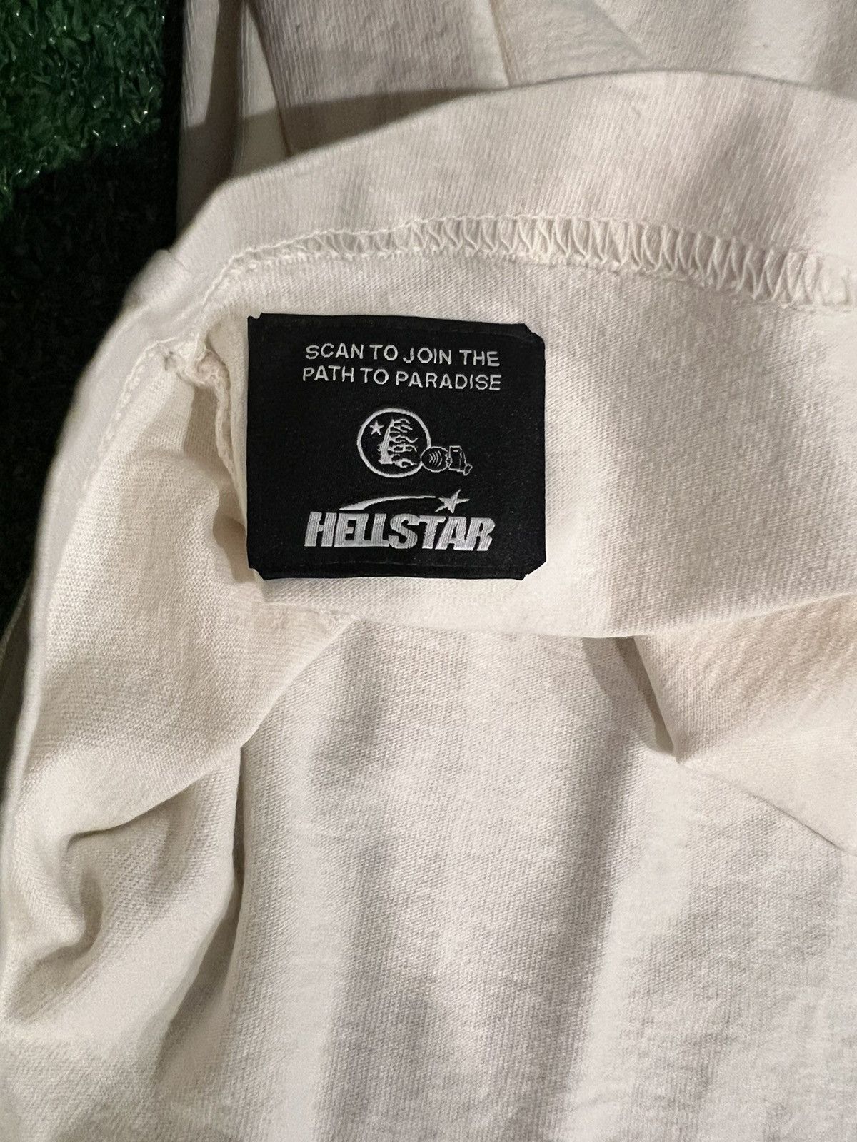 HELLSTAR Hellstar Classic T-Shirt White / L / Regular Print Size US L / EU 52-54 / 3 - 8 Thumbnail