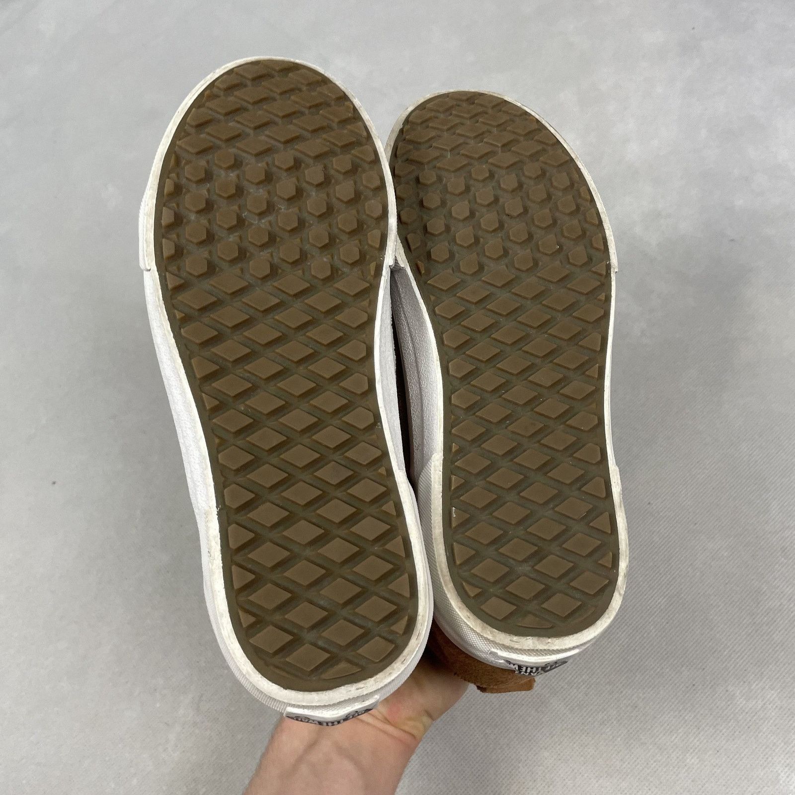 Vans Vans Sk8-Hi MTE Unisex Brown Lace-Up Skate Shoes M5.5/W7 Size US 5.5 / EU 38 - 11 Thumbnail