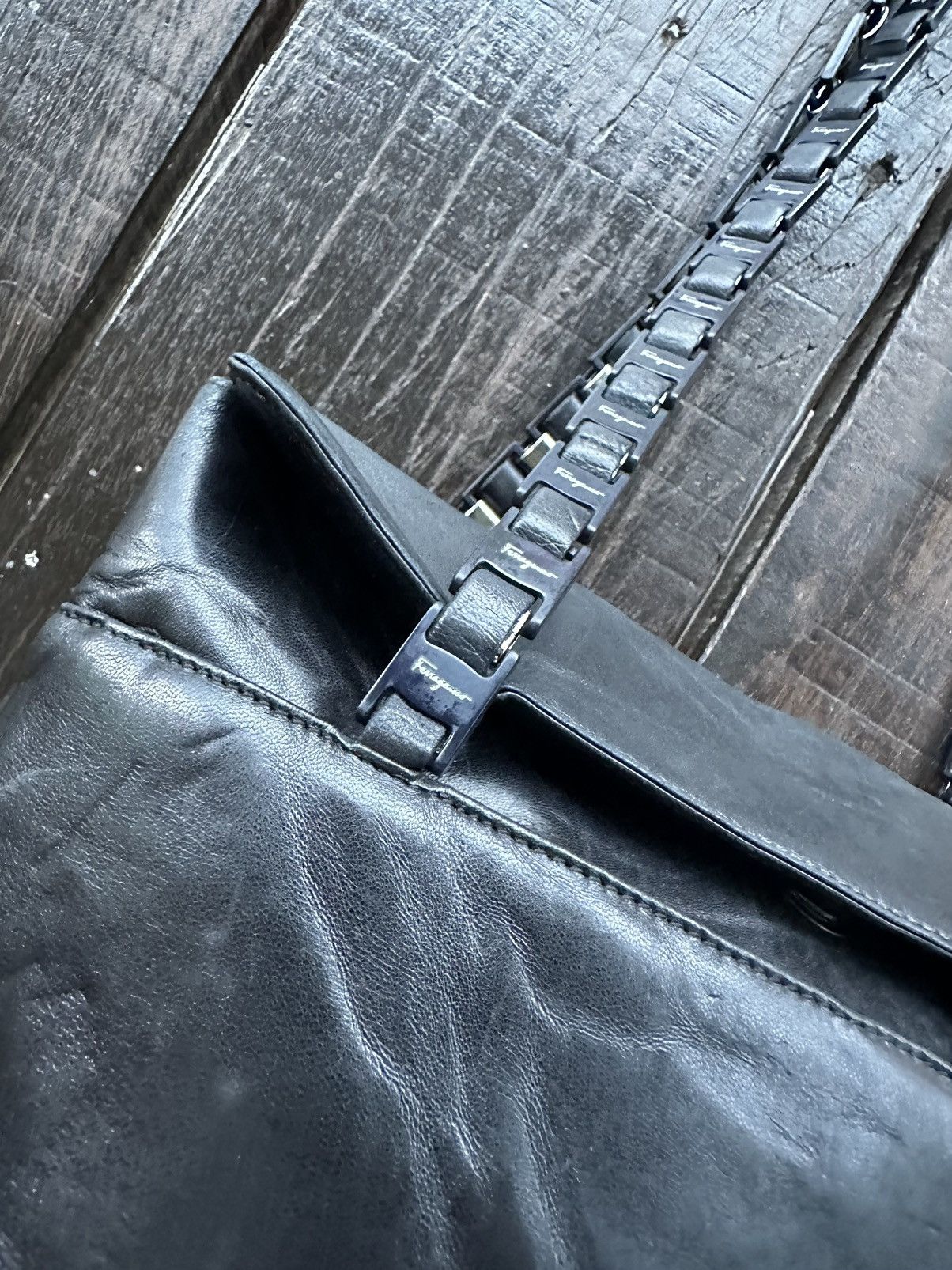 Salvatore Ferragamo Selvatore ferragamo black leather chain shoulder bag Size ONE SIZE - 9 Thumbnail