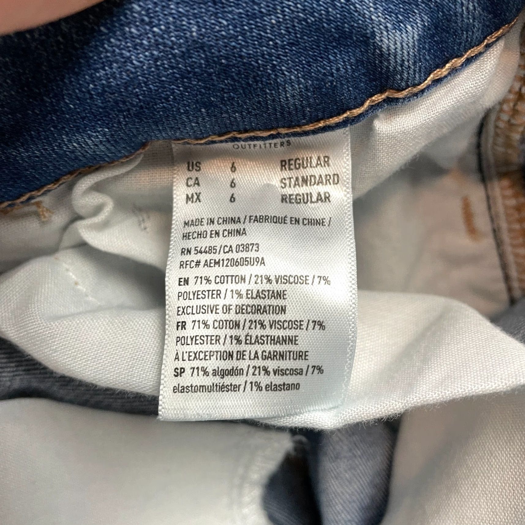 American Eagle Outfitters American Eagle Outfitters Jegging Jeans Womens 6 Blue Raw Distressed 27" Inseam Jegging Stretch Regular Rise High 27" 5-Pocket Denim Jeans Size 30" / US 8 / IT 44 - 4 Thumbnail