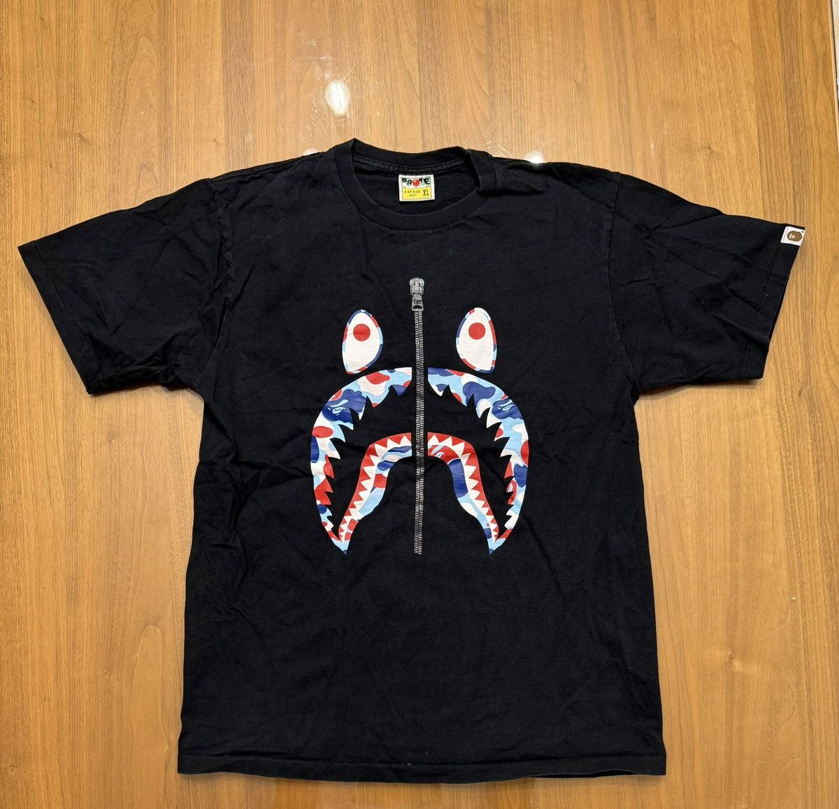 Bape BAPE ABC Camo Shark Tee 'Black/ Blue' Size US XL / EU 56 / 4 - 1 Thumbnail