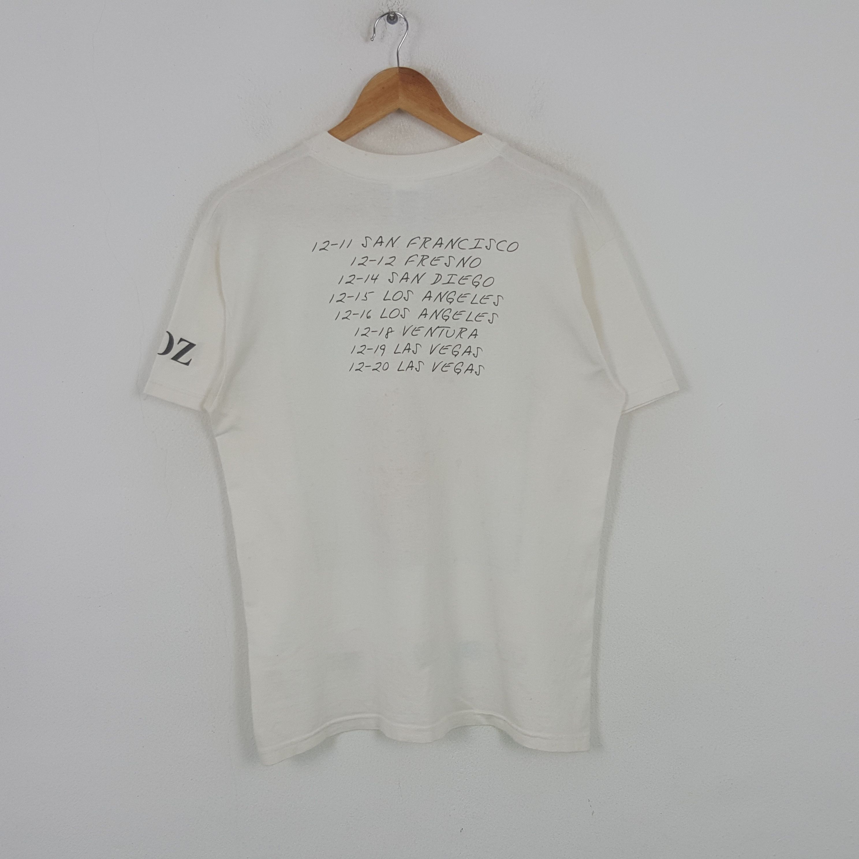 Band Tees Vintage MOZ Morrissey Singer Songwriter Tshirt 32 Size US M / EU 48-50 / 2 - 3 Thumbnail