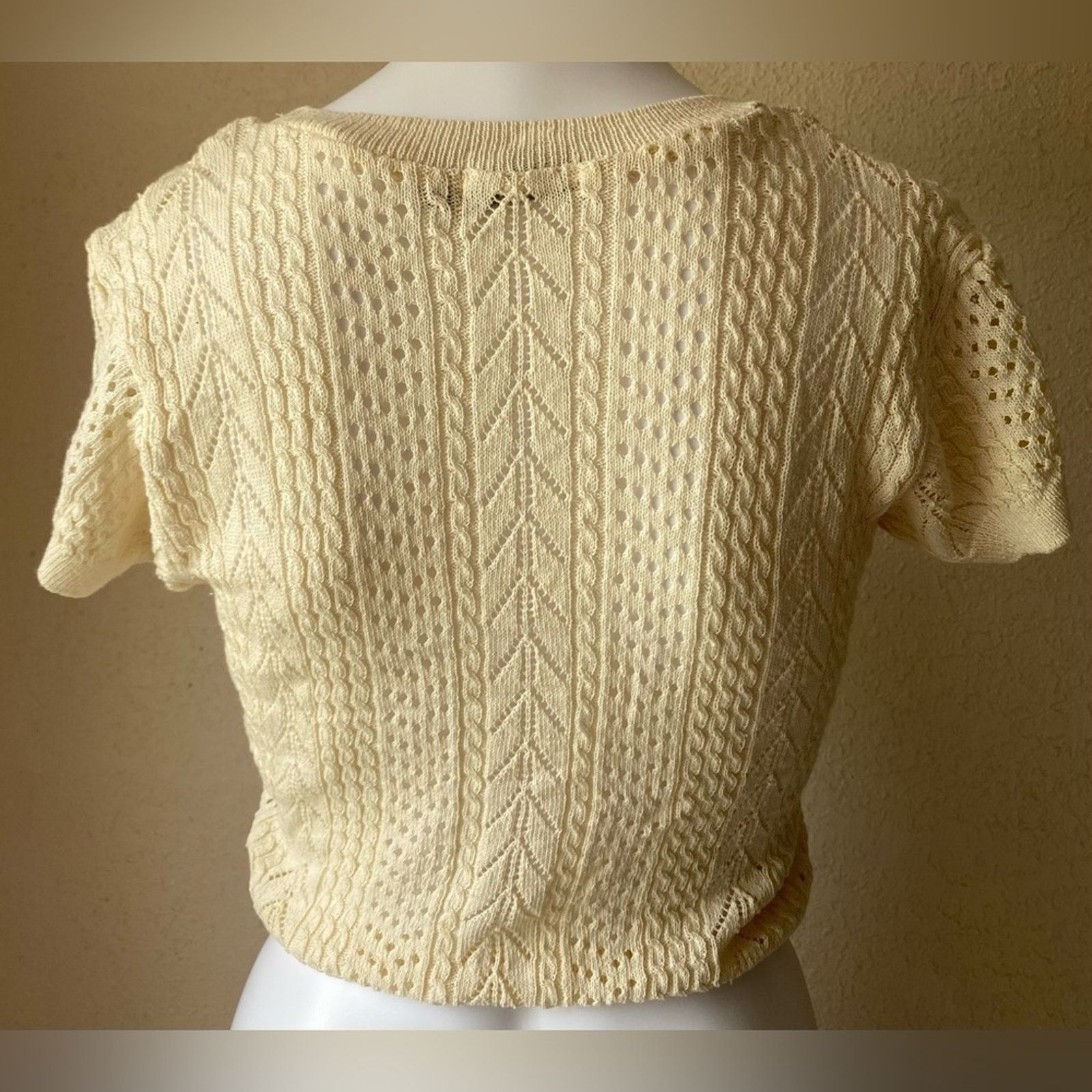 Nasty Gal Nasty Gal | Cream Crochet Knit Crop Cropped Sweater | 4 Size S / US 4 / IT 40 - 2 Thumbnail