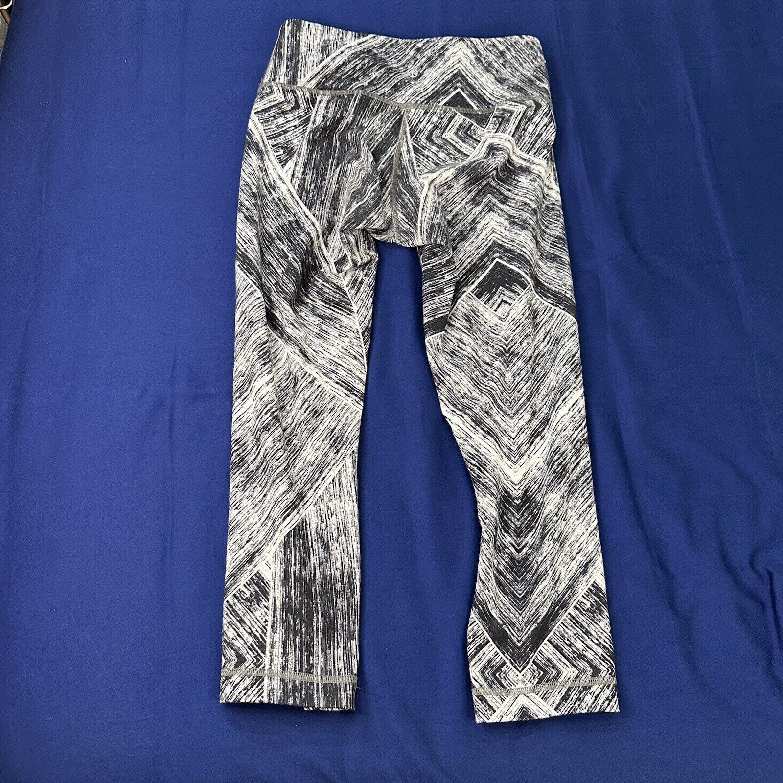 Lululemon Lululemon Wunder Under 6 Leggings Brush Stroke Crop 22" Size 28" / US 6 / IT 42 - 2 Thumbnail