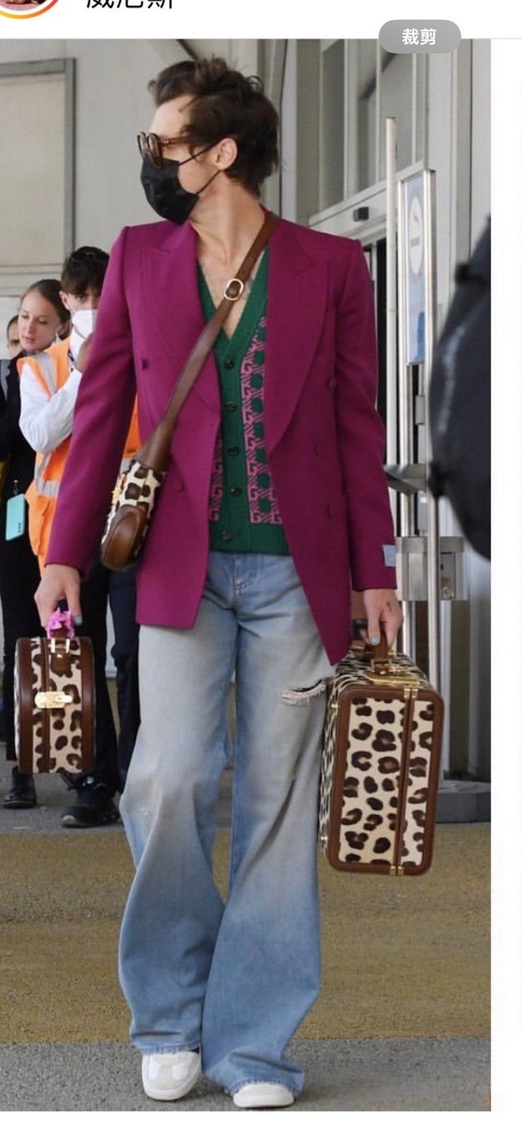 Gucci Gucci flared jeans as worn by Harry styles Size US 30 / EU 46 - 2 Thumbnail