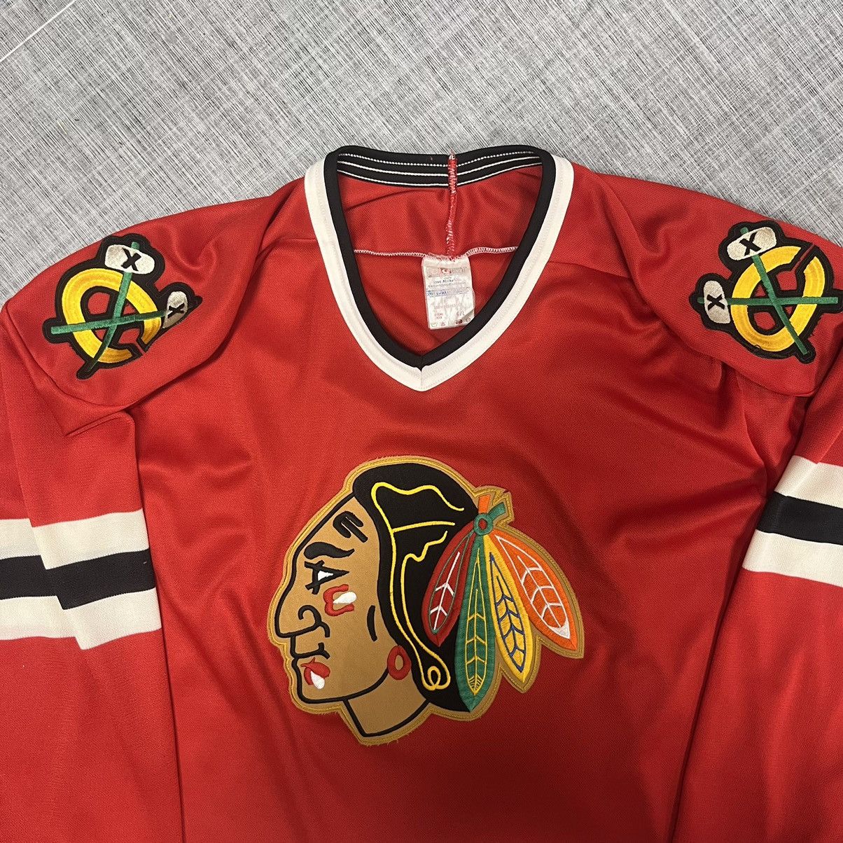 Ccm × NHL VTG CCM Chicago BlackHawks Jersey Size US L / EU 52-54 / 3 - 2 Thumbnail