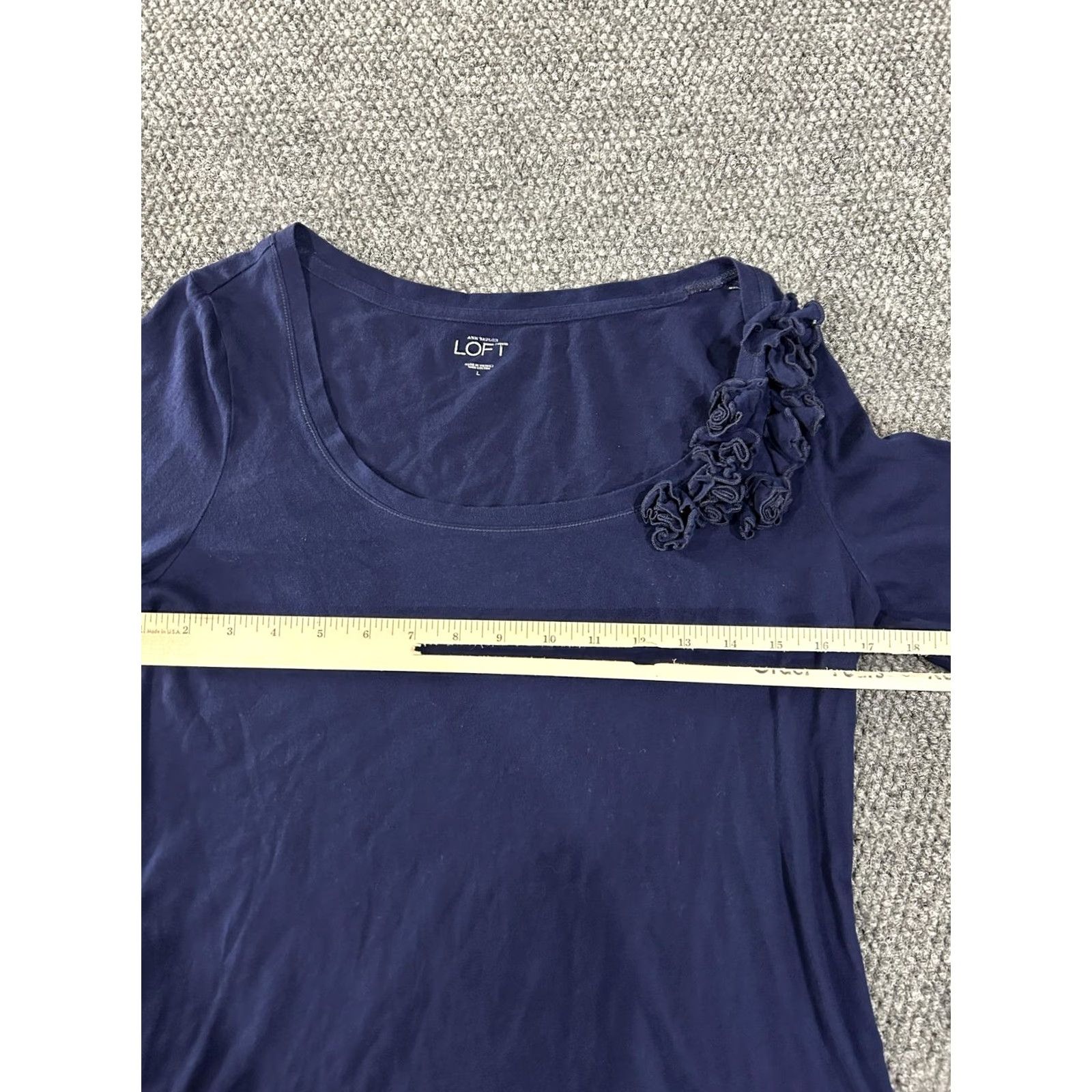 Loft Loft Ann Taylor Shirt Womens L Blue Long Sleeve Ruffle Shoulder Top Size L / US 10 / IT 46 - 4 Thumbnail