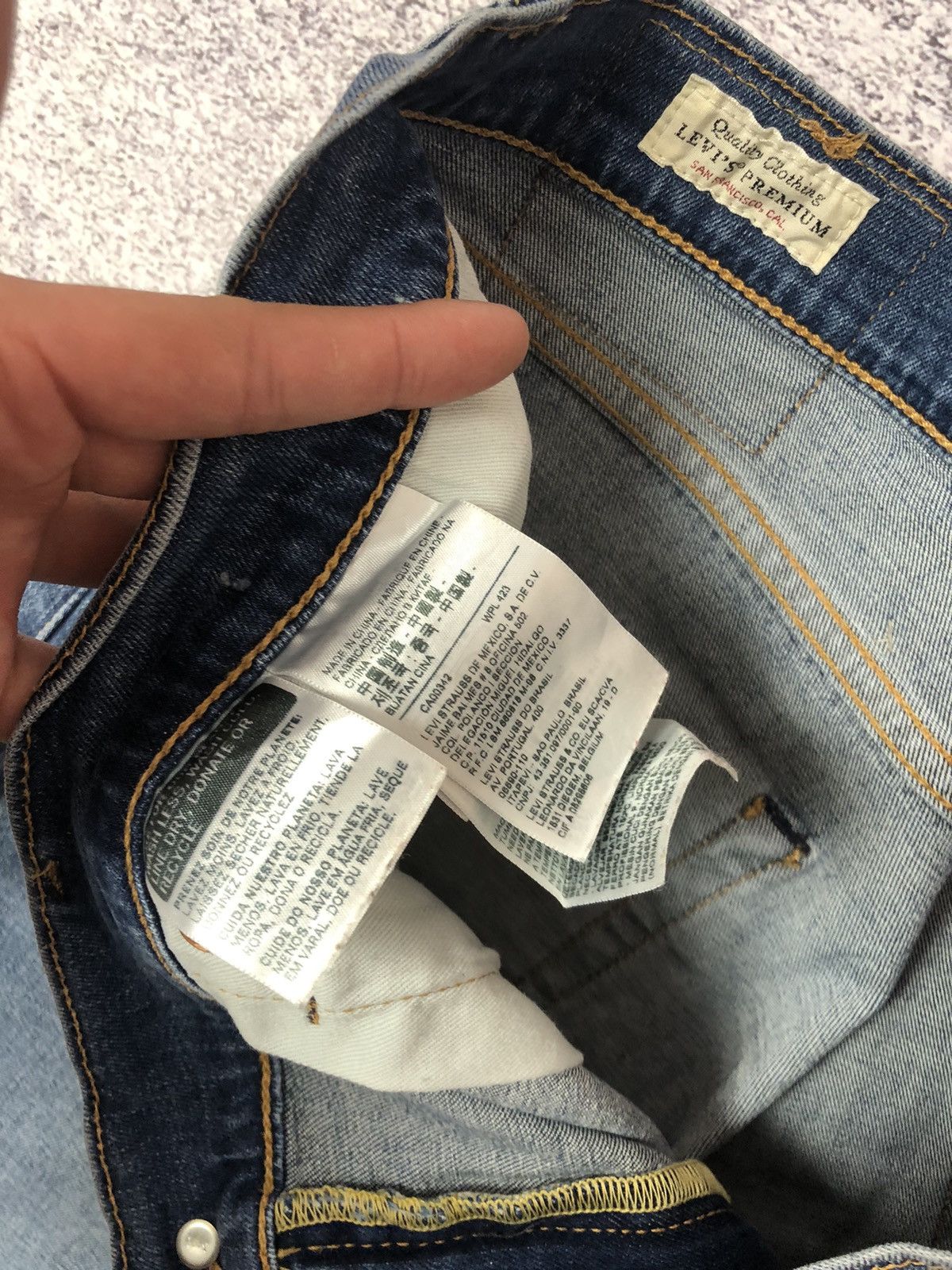 Levi's × Vintage Vintage jeans Levi’s size 36 y2k rare casual ykk japan Size US 34 / EU 50 - 4 Thumbnail
