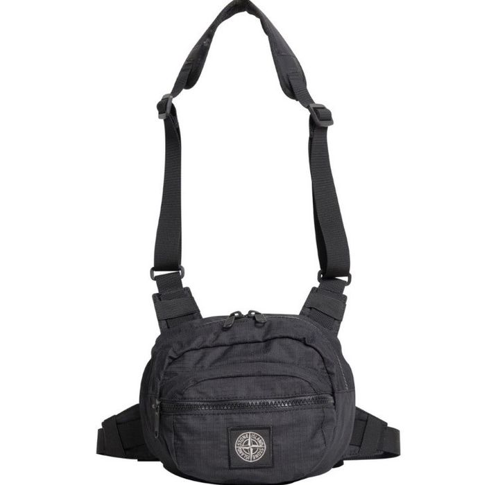 Chest bag clearance stone island