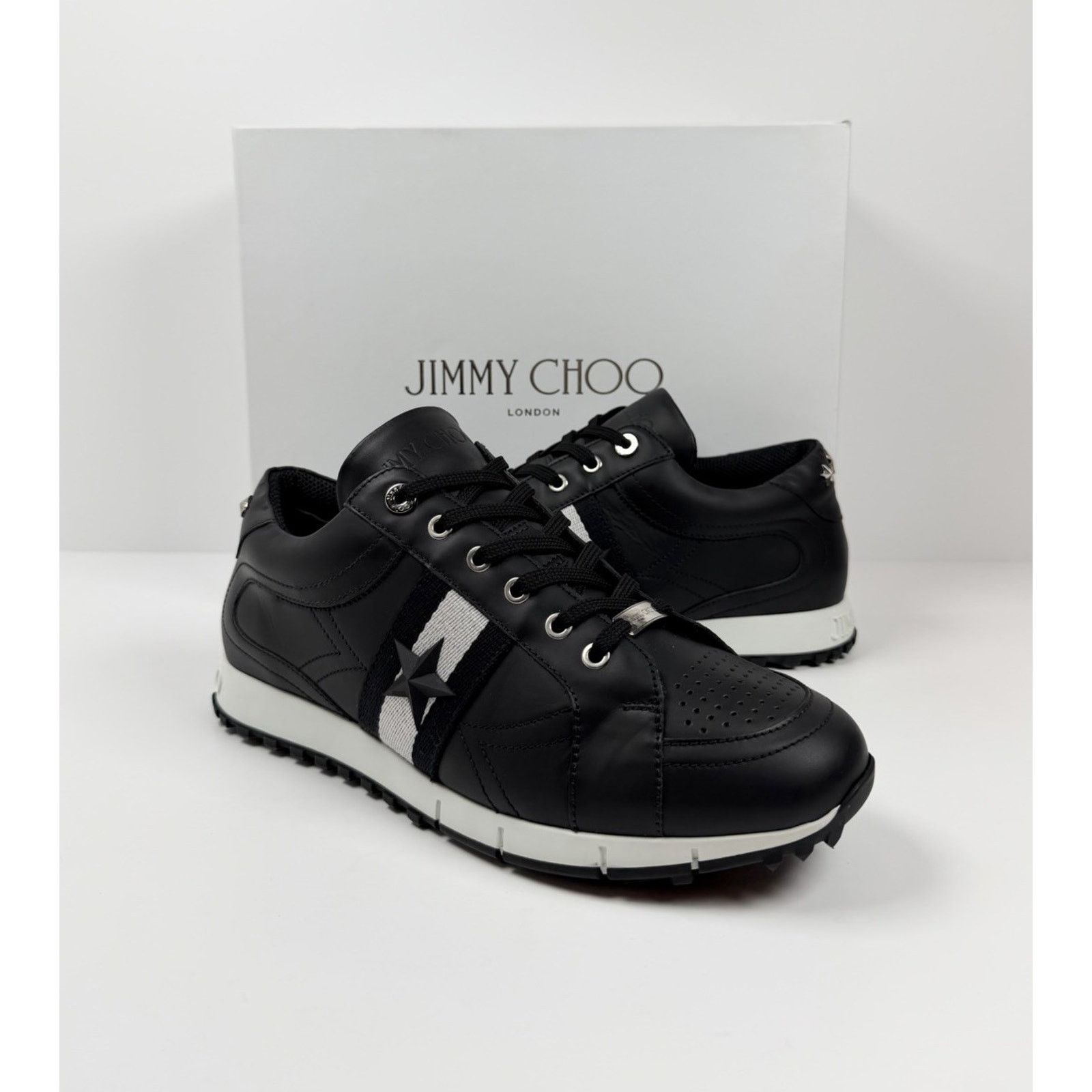 Givenchy Size 11.5 - Givenchy Leather Star Studded Sneakers Size US 11.5 / EU 44-45 - 2 Thumbnail