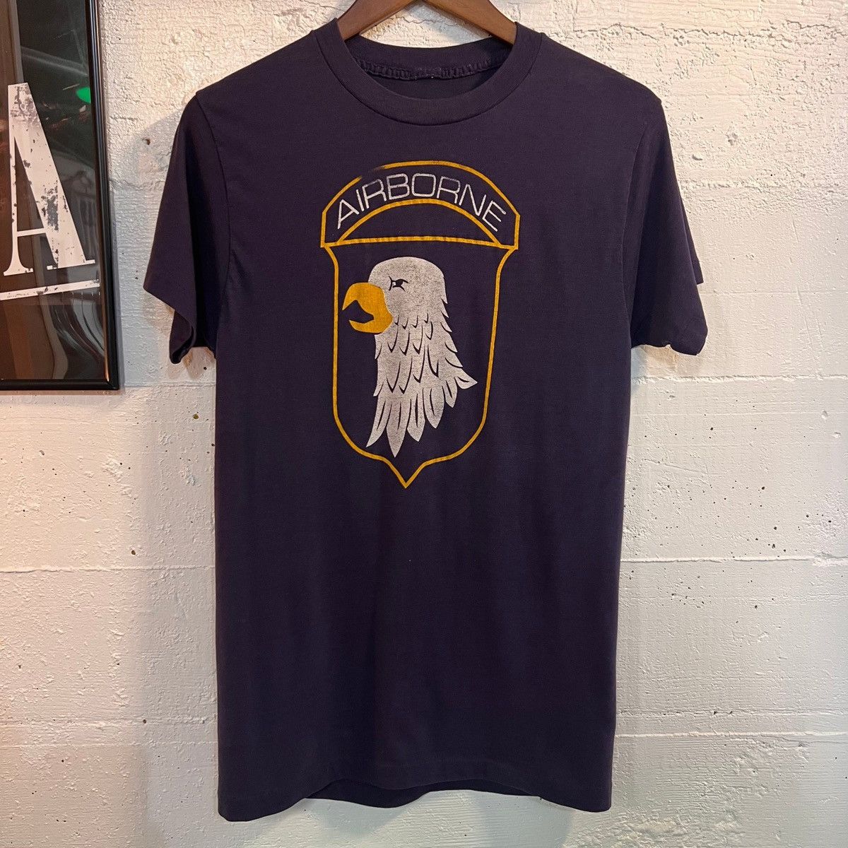Vintage Vintage 70's US Army Airborne Screaming Eagles T-Shirt - S/M Size US S / EU 44-46 / 1 - 1 Thumbnail