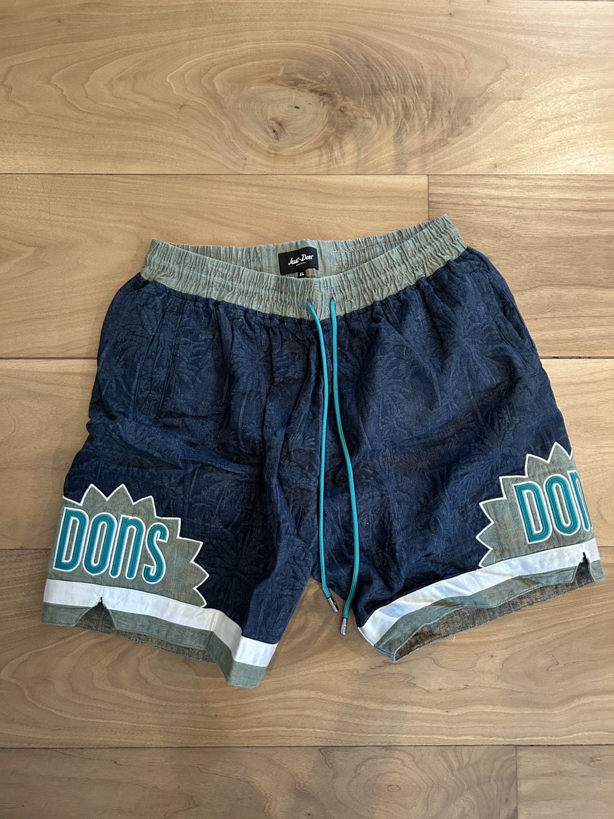 Just Don Just Don Palm Tree Exclusive Shorts Size US 36 / EU 52 - 1 Thumbnail