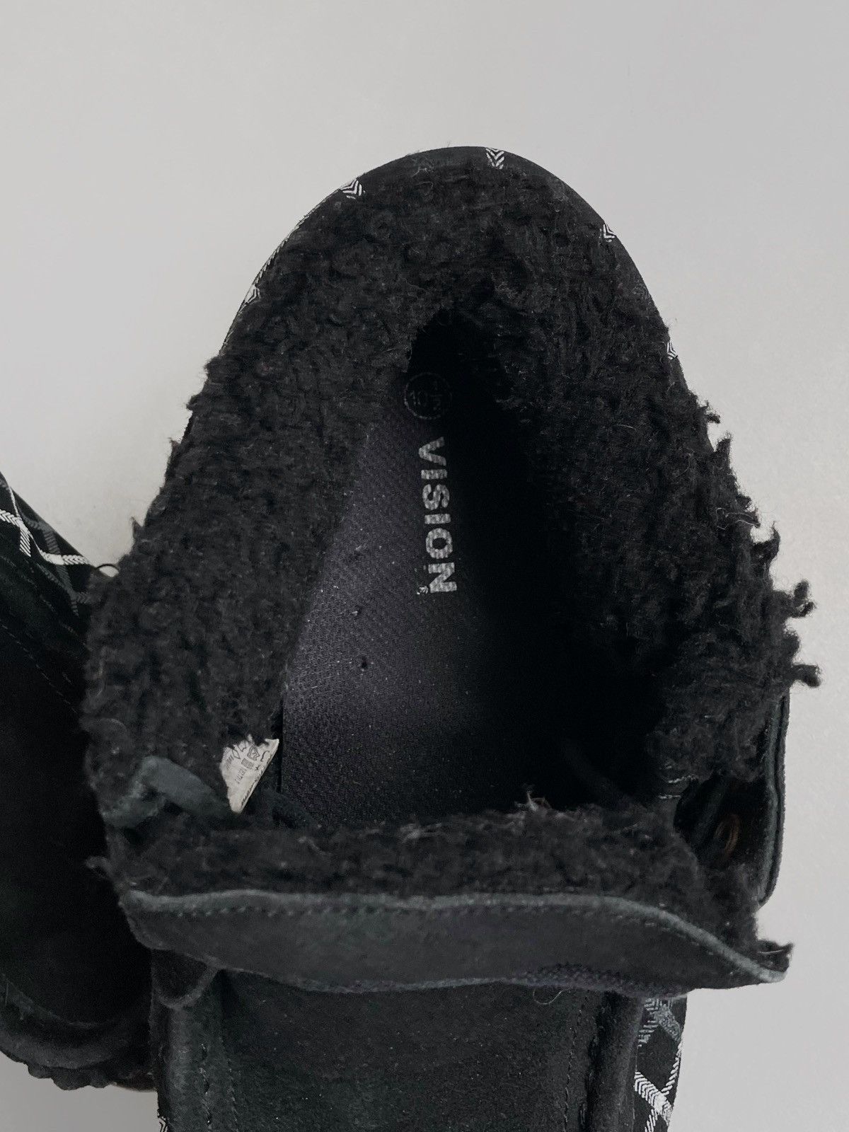 Vision Streetwear Vintage Vision Streetwear fur sneakers 2000s Size US 10.5 / EU 43-44 - 9 Thumbnail