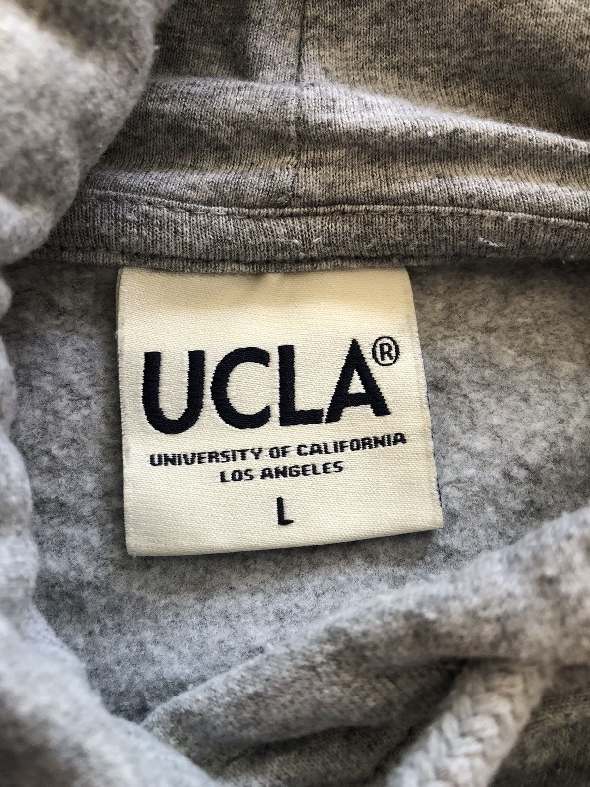 Vintage VINTAGE UCLA OFFICIAL SCHOOL HOODIE Size US L / EU 52-54 / 3 - 3 Thumbnail