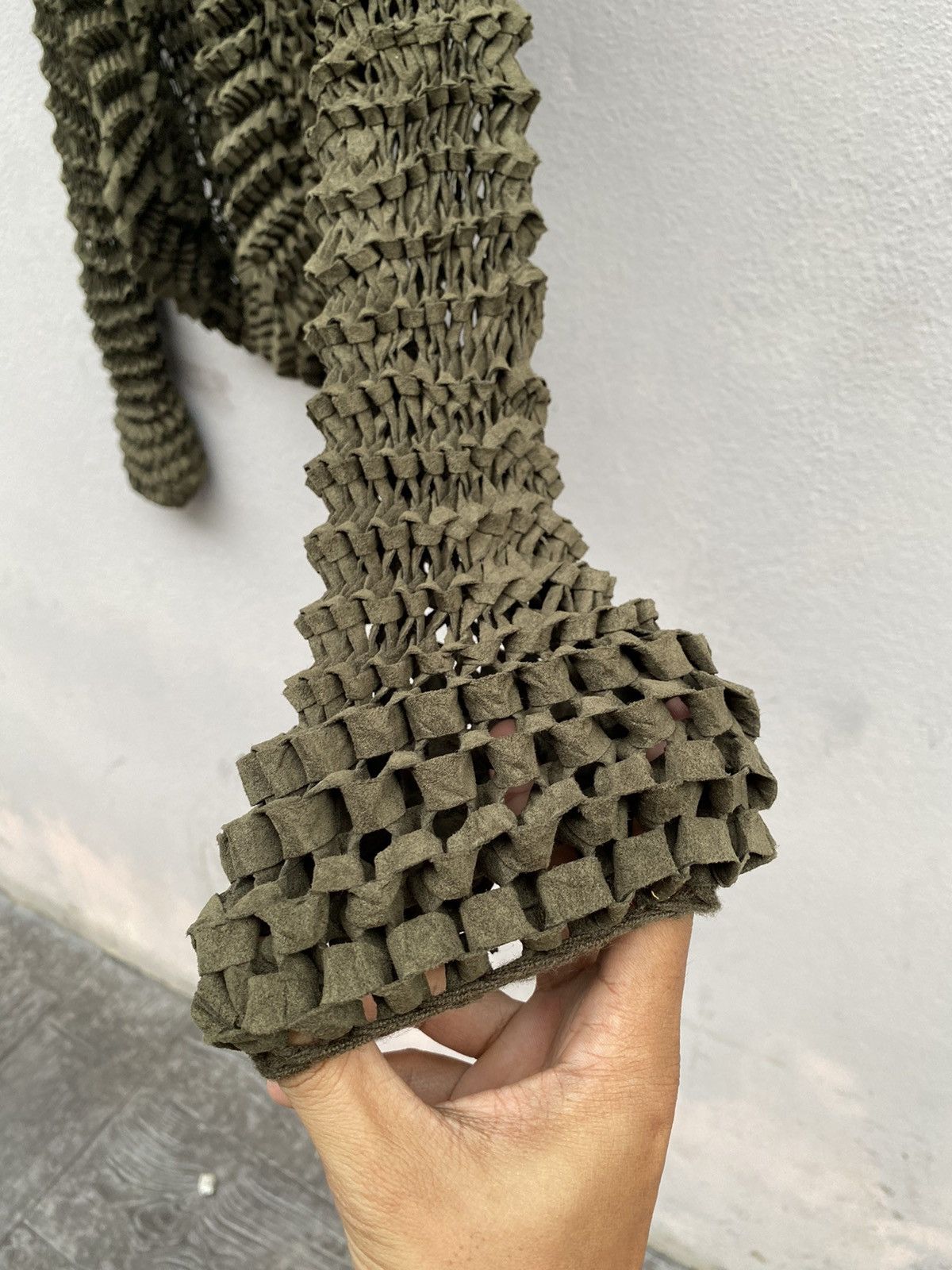 Hiroko Koshino Homme 💥Archived💥 HIROKO KOSHINO Pleated 3D Mesh Knit Spider Web Size S / US 4 / IT 40 - 6 Thumbnail