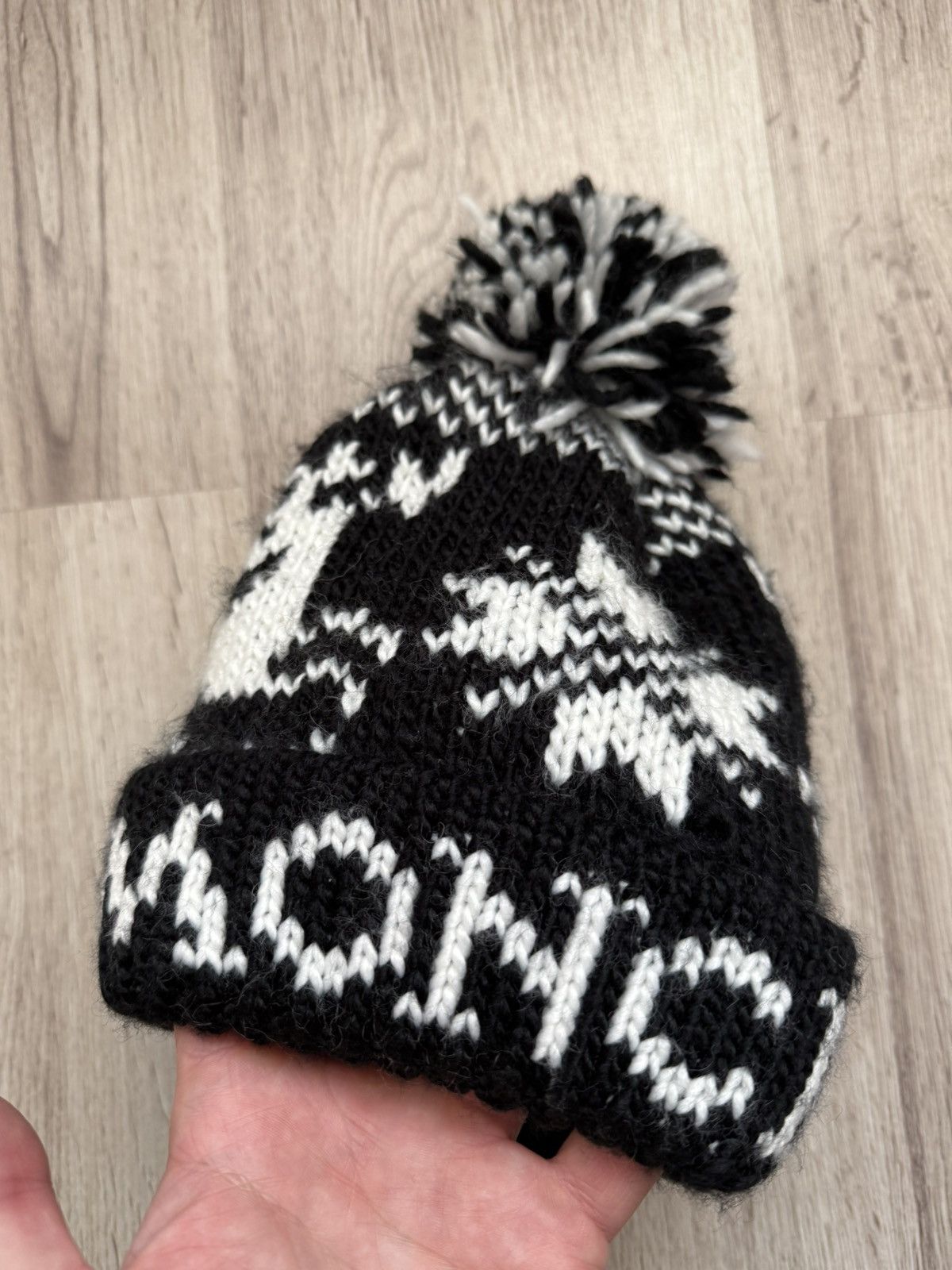 Moncler Moncler Logo Jacquard Pom Pom Hat Black White Wool Blend Size ONE SIZE - 4 Thumbnail