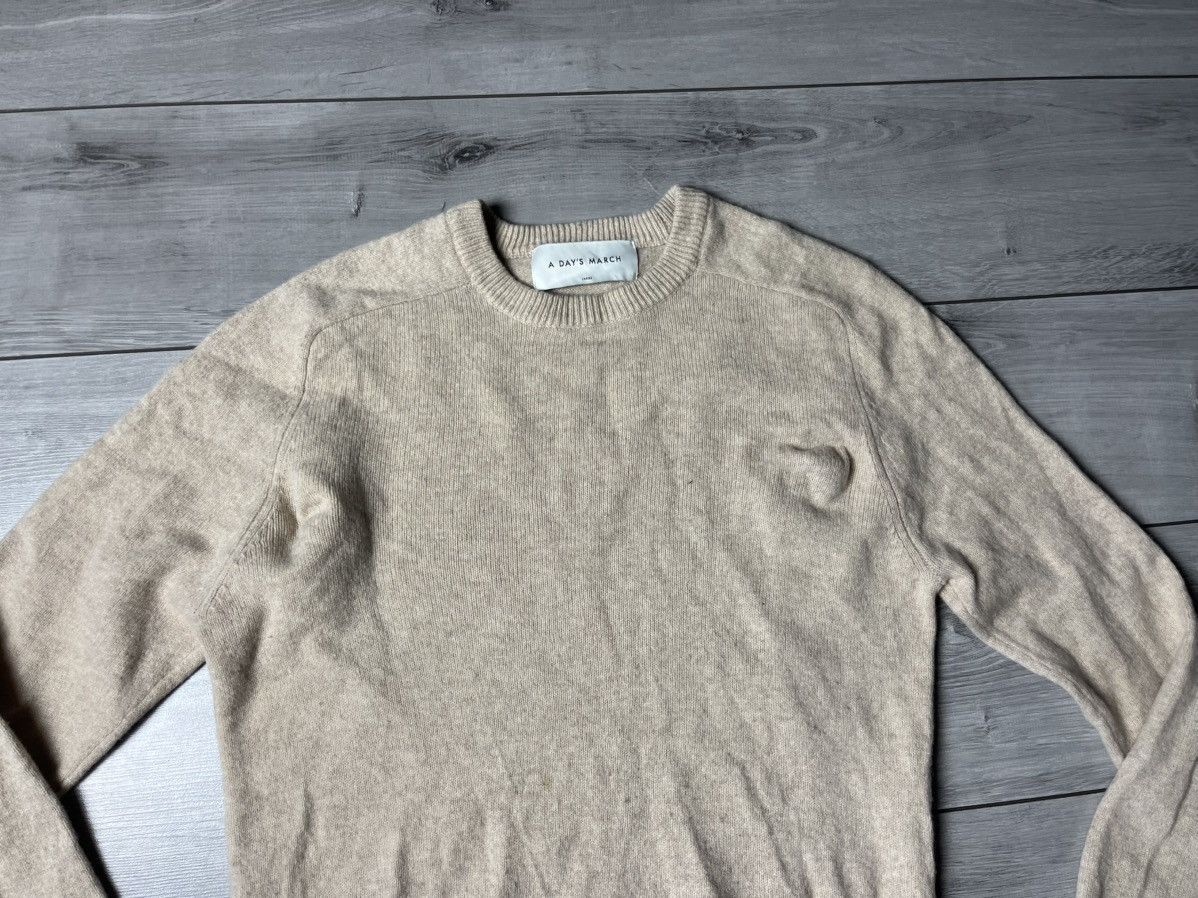 A Day's March A Day's March 100% Lambswool Crewneck Sweater Mens Large Size US L / EU 52-54 / 3 - 3 Thumbnail