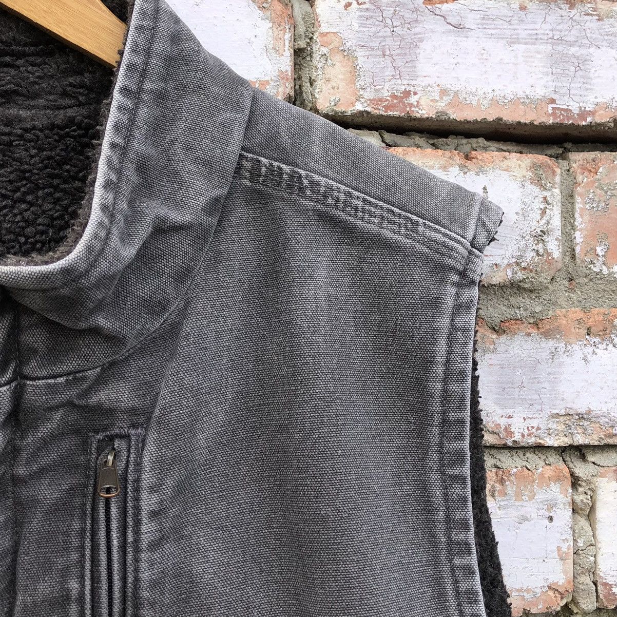 Carhartt Vintage Carhartt THRASHED Faded Sherpa Lined Vest Jacket Size US XL / EU 56 / 4 - 6 Thumbnail