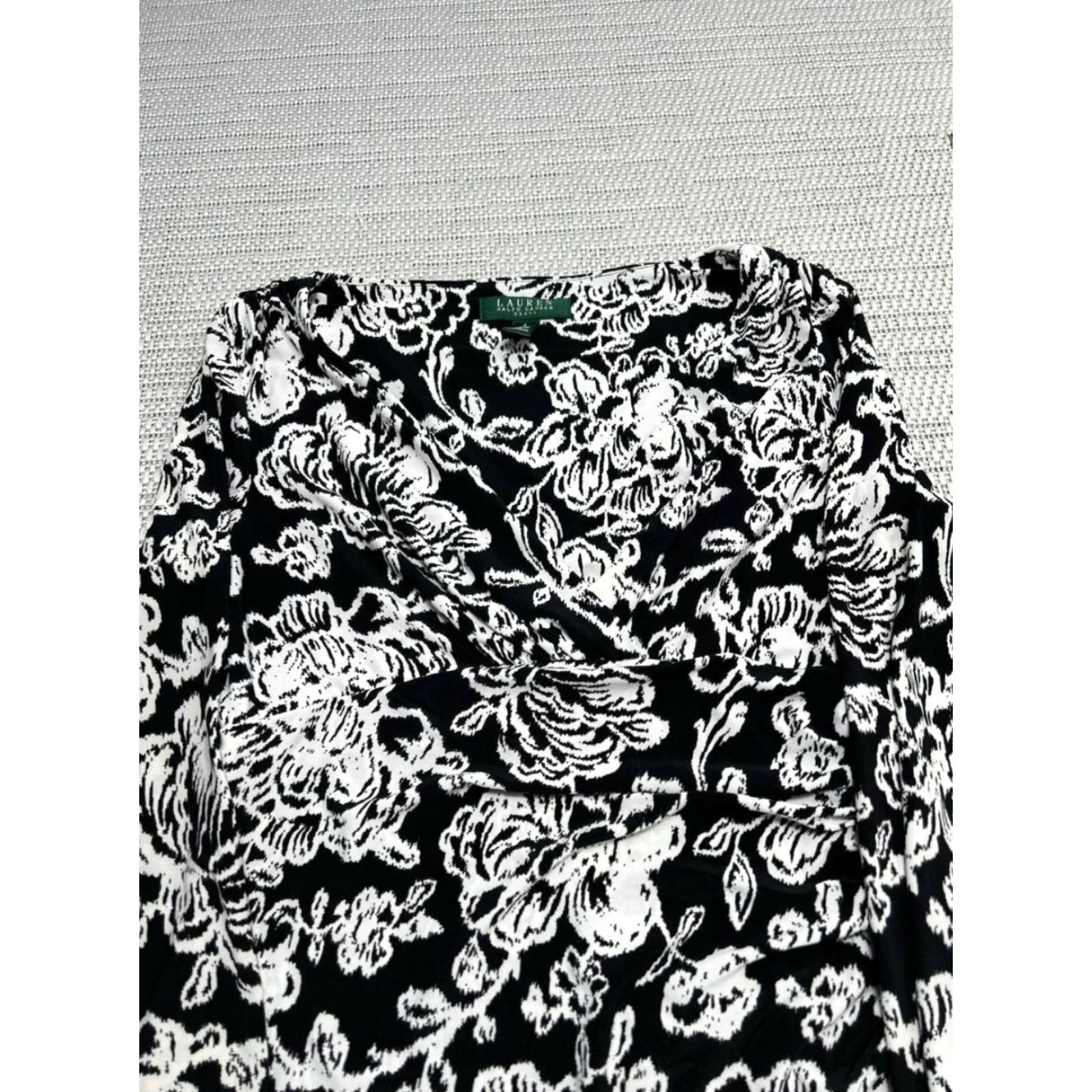 Ralph Lauren Lauren Ralph Lauren Sheath Dress Womens 4 Black White Floral Side Ruched Classic Size S / US 4 / IT 40 - 3 Thumbnail