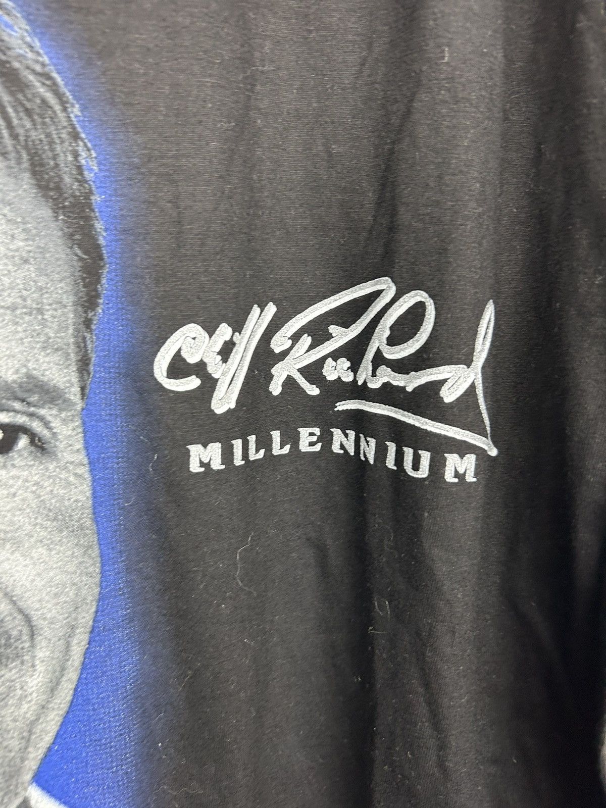 Band Tees Vintage Cliff Richard Millennium Band Tee Music Size US M / EU 48-50 / 2 - 9 Thumbnail