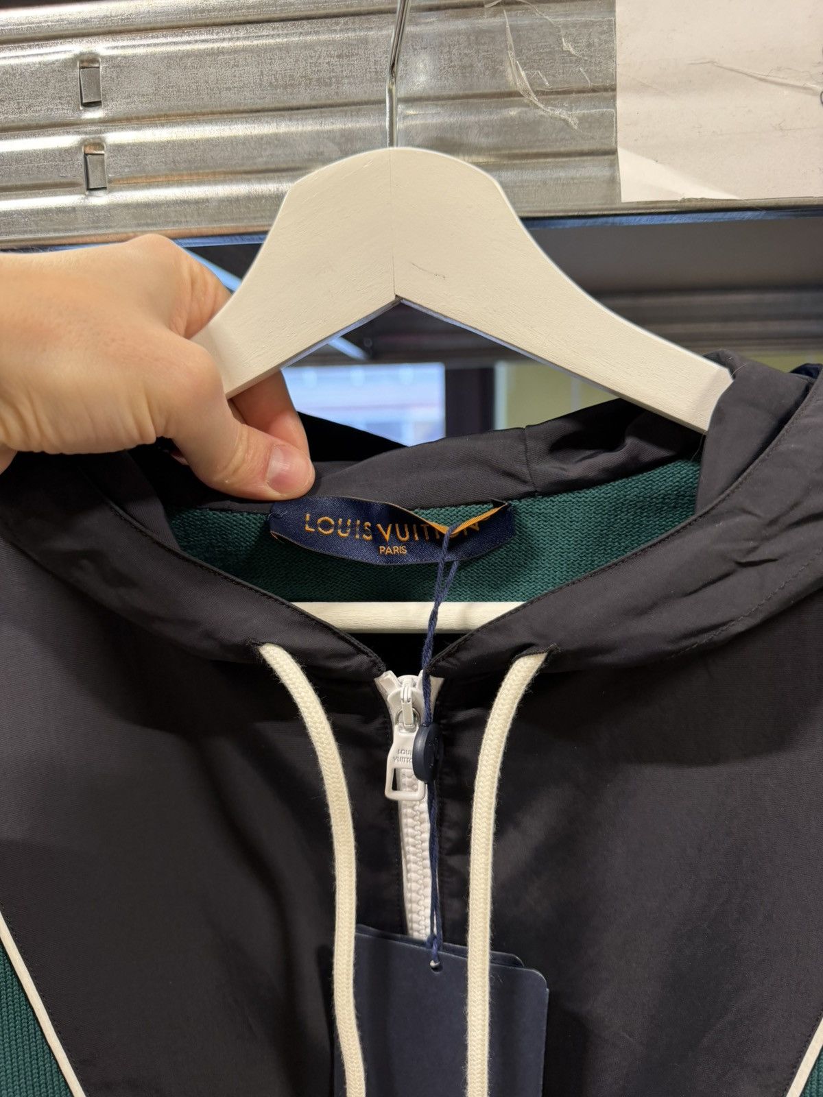 Louis Vuitton Louis Vuitton Hybrid Zip Hoodie Jacket NEW 2000$ Size US XL / EU 56 / 4 - 4 Thumbnail
