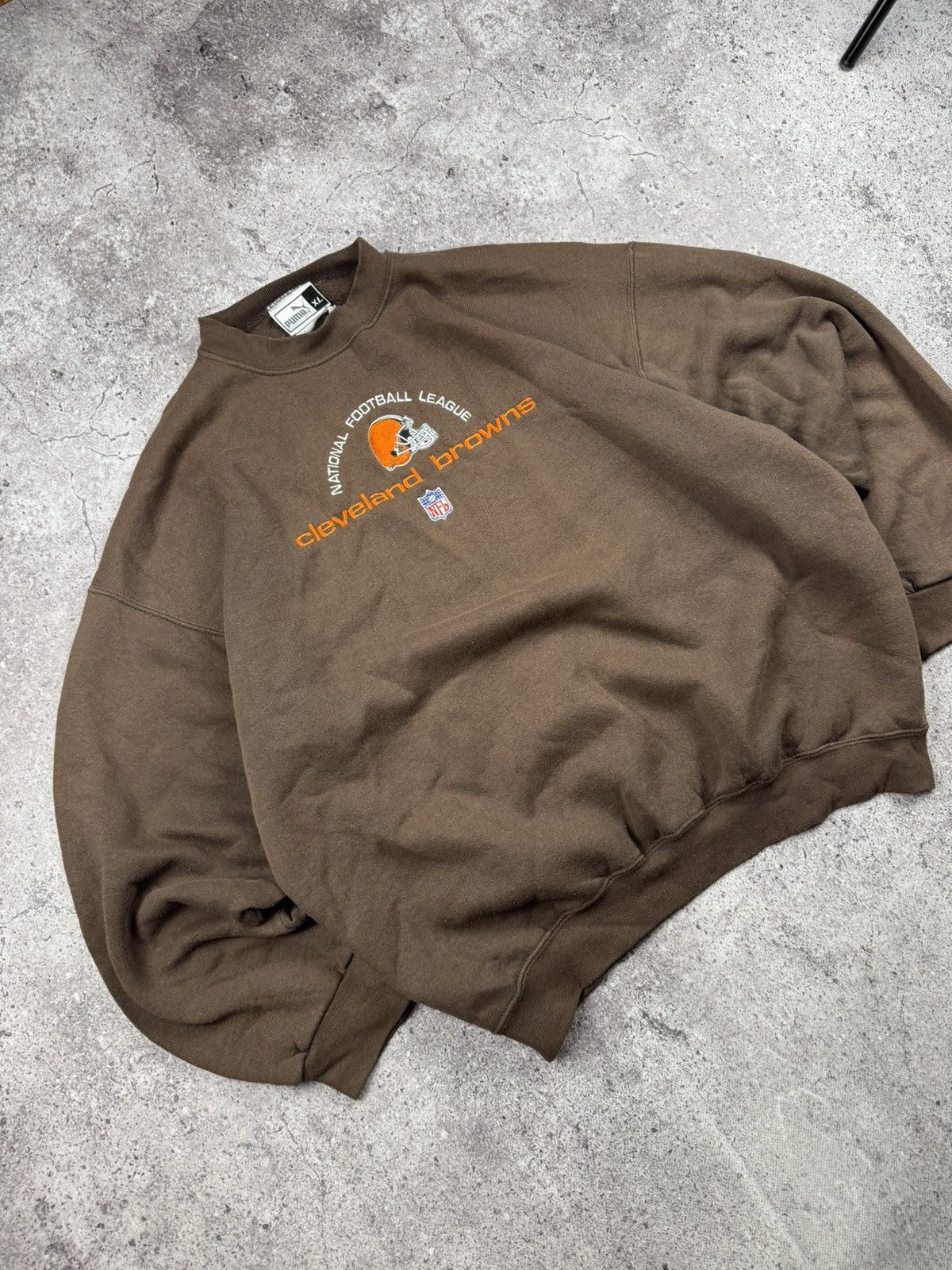 NFL Vintage Puma Cleveland browns boxy baggy sweatshirt NFL Size US XL / EU 56 / 4 - 2 Thumbnail