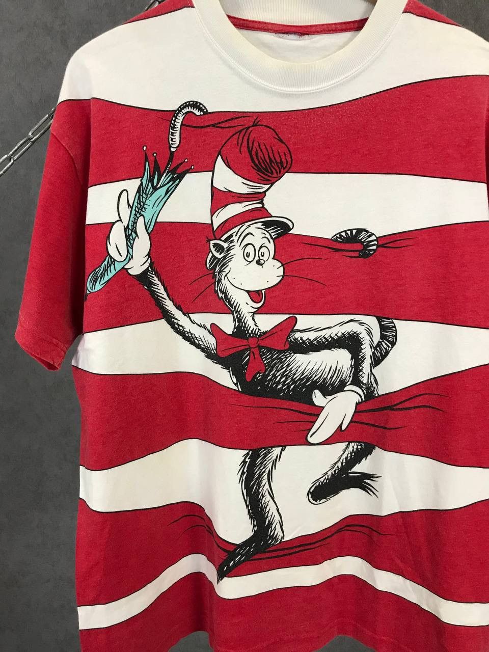 Vintage Dr.Suess Grinch vintage comics movie tee Size US M / EU 48-50 / 2 - 4 Thumbnail