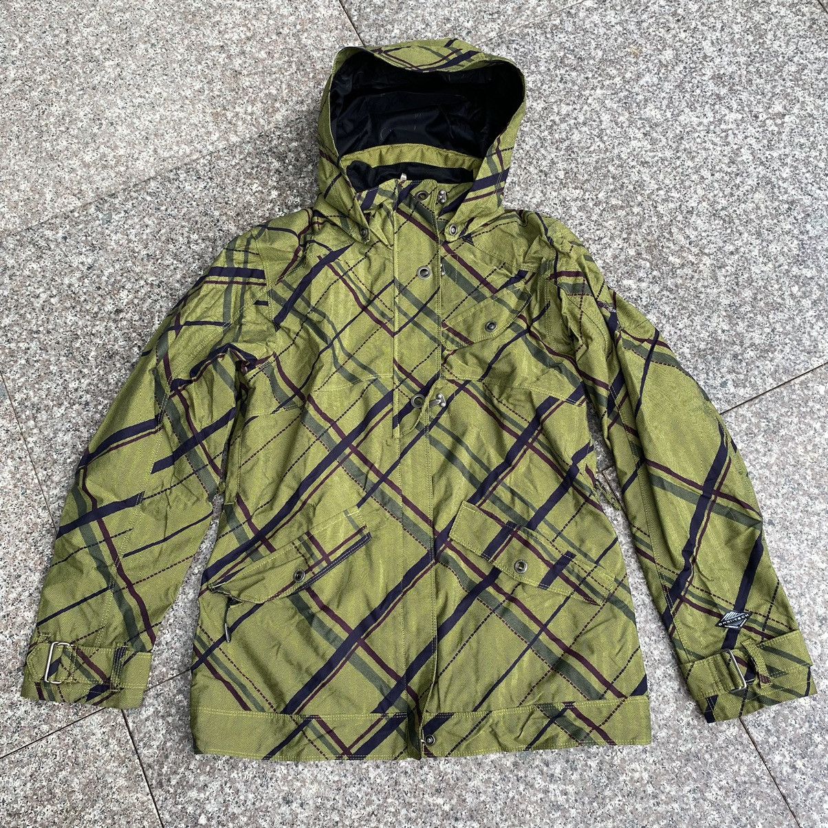 Columbia ski/snowboard jacket