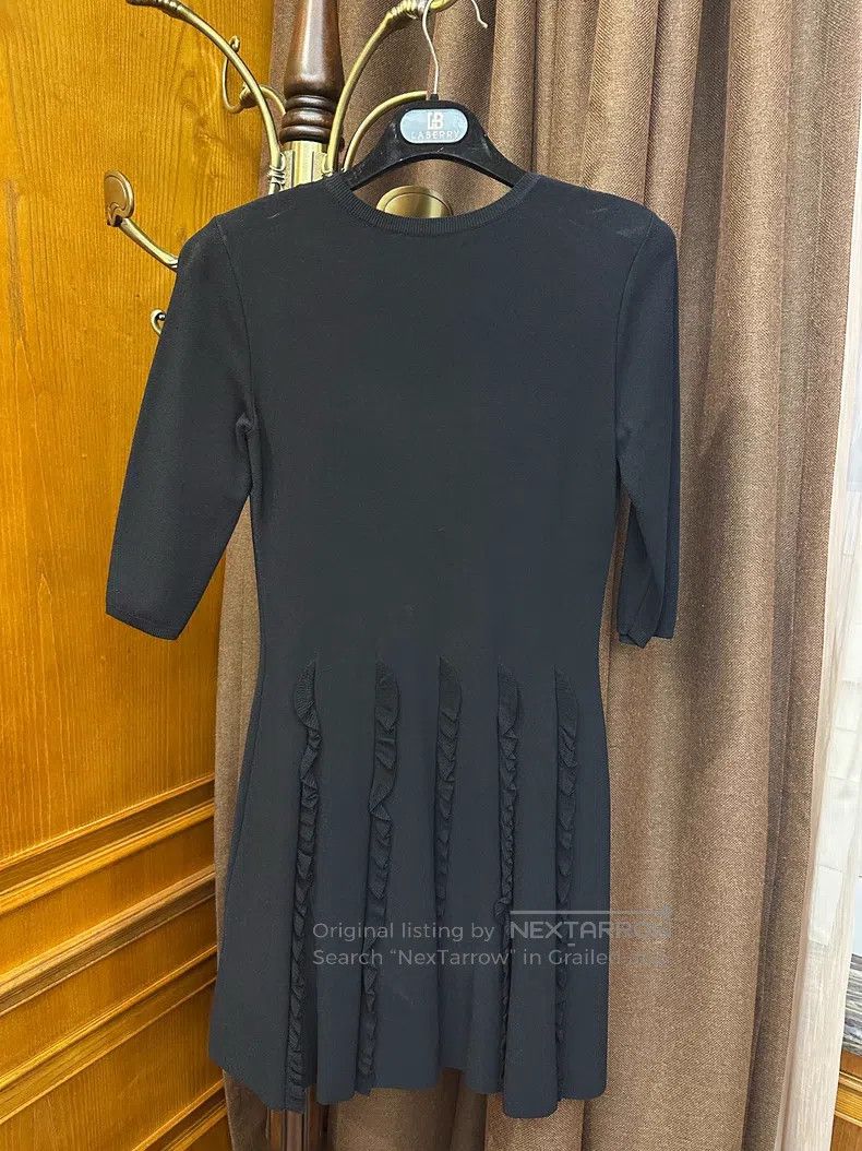 Valentino Valentino Black dress Size S / US 4 / IT 40 - 2 Thumbnail