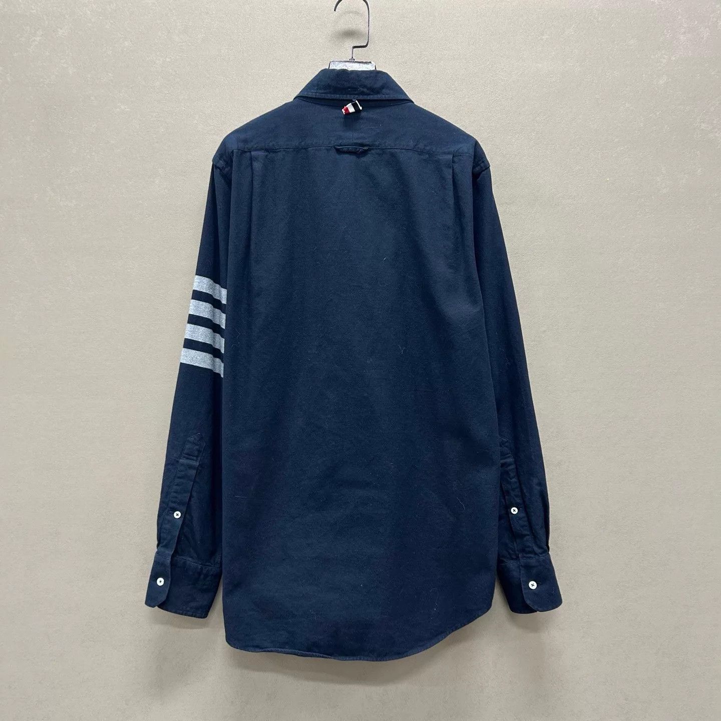 Thom Browne THOM BROWNE 99 New Navy Blue 4 Bar Logo Shirt Size 2 Size US M / EU 48-50 / 2 - 2 Thumbnail