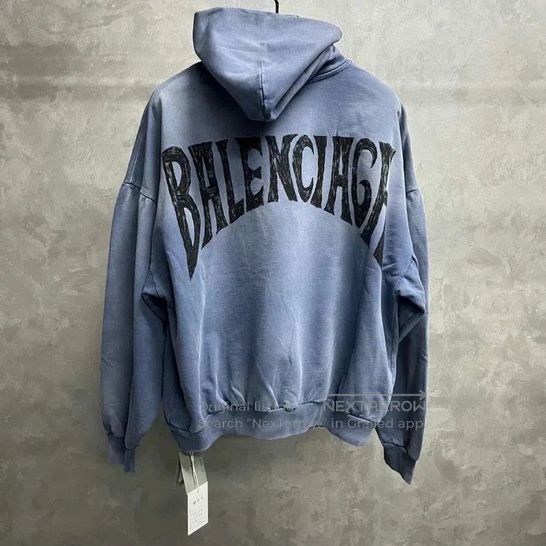 Balenciaga Balenciaga Blue Logo Gradient Hoodie. Size US S / EU 44-46 / 1 - 2 Thumbnail