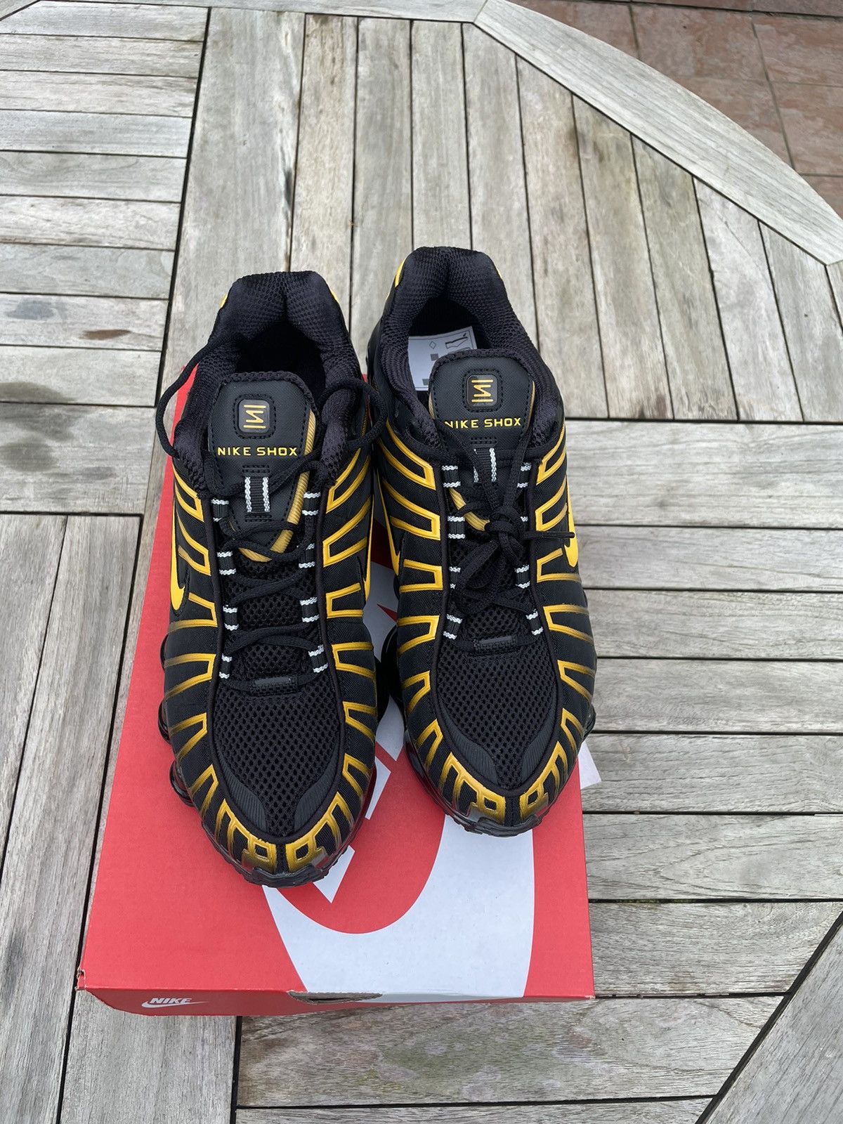 Nike Nike Shox Tl University Black Gold Size US 9.5 / EU 42-43 - 8 Thumbnail