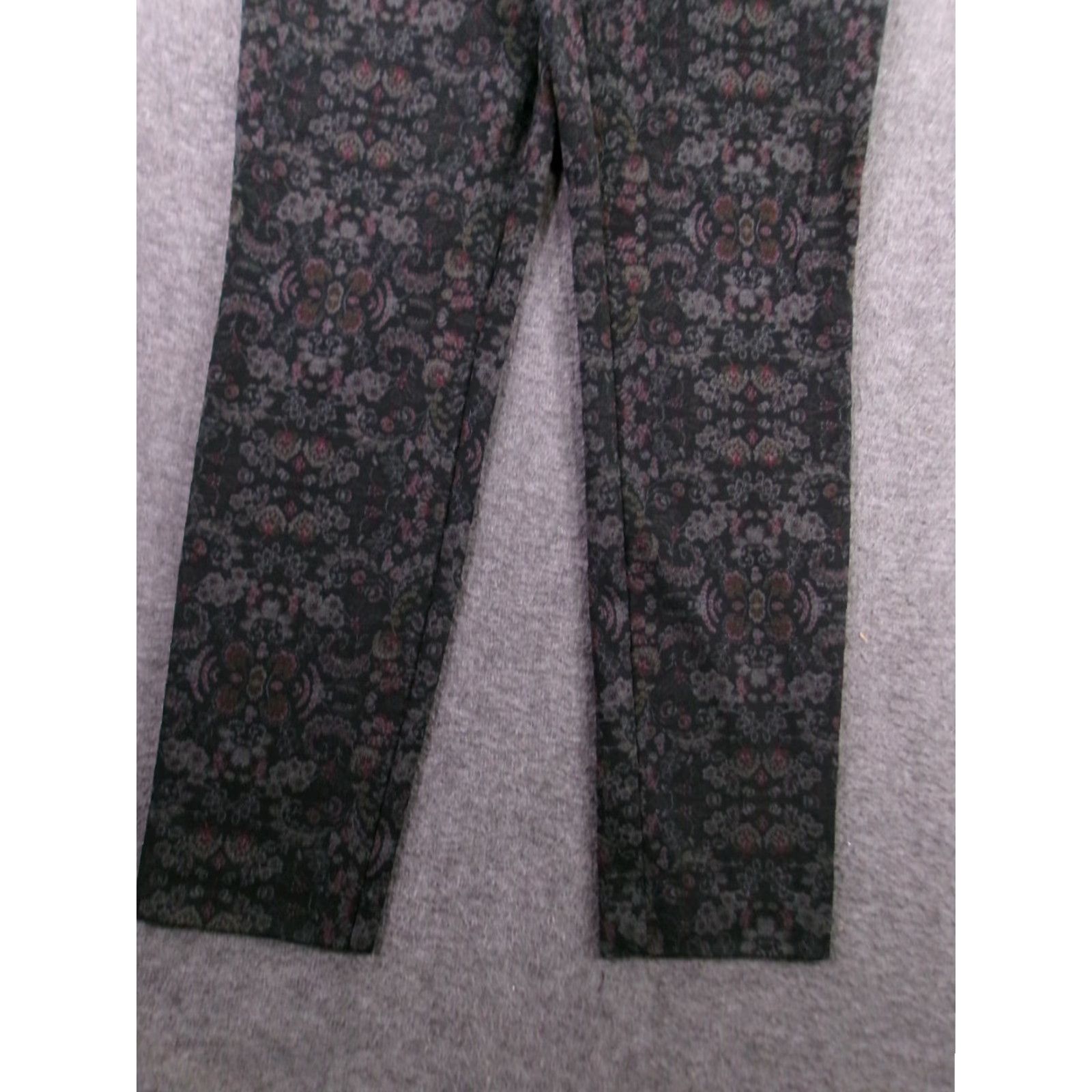 Van Heusen VAN HEUSEN Pants Women 8 Floral Gray Stretch Tapered High Rise Pull On Dress Pants Size 30" / US 8 / IT 44 - 3 Thumbnail