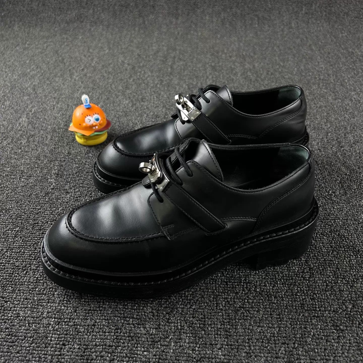 Hermes Hermes Black Loafer Kelly Silver Buckle 35.5 Size US 5 / IT 35 - 1 Thumbnail