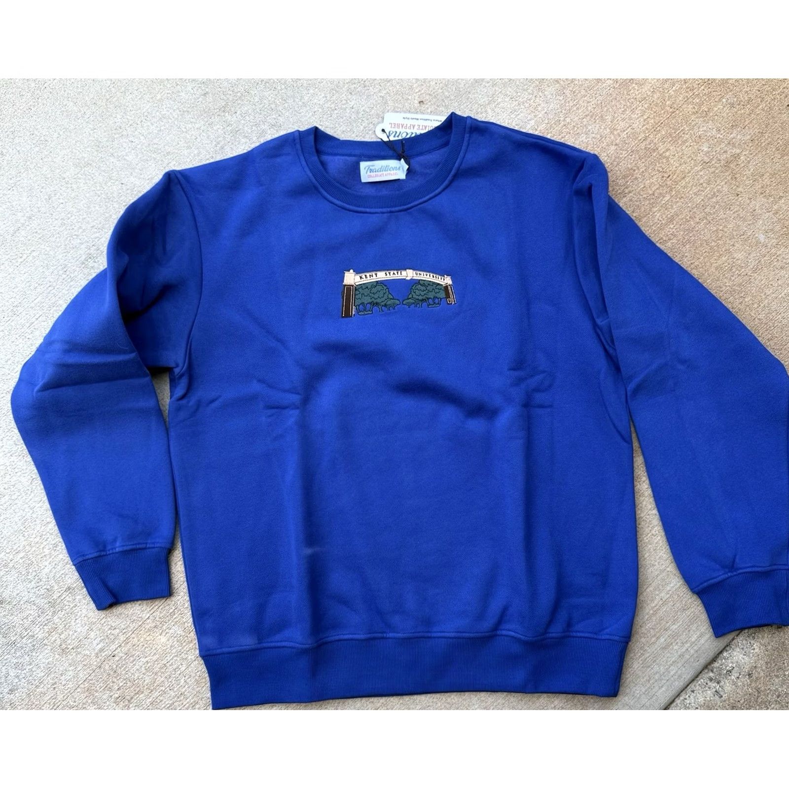 Vintage Kent State University Sweatshirt Large Blue Crewneck Embroidered Traditions Unisex Adults L Pullover Graphic Print Crewneck Mens Womens Girls Boys Size US L / EU 52-54 / 3 - 2 Thumbnail