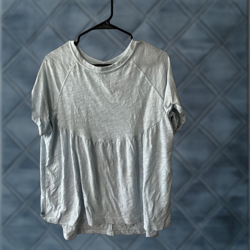 American Eagle Outfitters American Eagle Outfitters Shirt Womens XS Light Blue Short Sleeve Back Keyhole Regular Size XS Blue All Seasons Casual Womens Shirt Size XS / US 0-2 / IT 36-38 - 1 Thumbnail