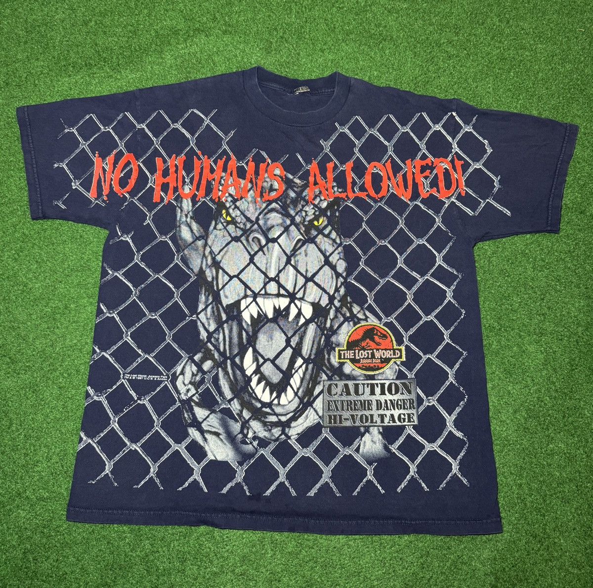Vintage Vintage 90s Jurassic Park Lost World AOP T Rex XL T Shirt Size US XL / EU 56 / 4 - 1 Thumbnail