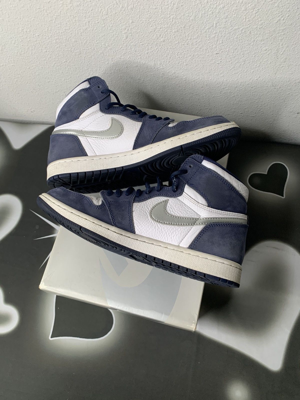 Jordan Brand Air Jordan 1 Retro High Midnight Navy Size US 8 / EU 41 - 8 Thumbnail