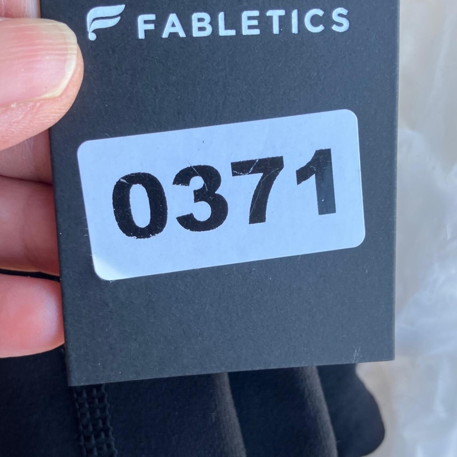 Fabletics Fabletics Sleek Black Romper [COPY] Size 28" / US 6 / IT 42 - 11 Thumbnail