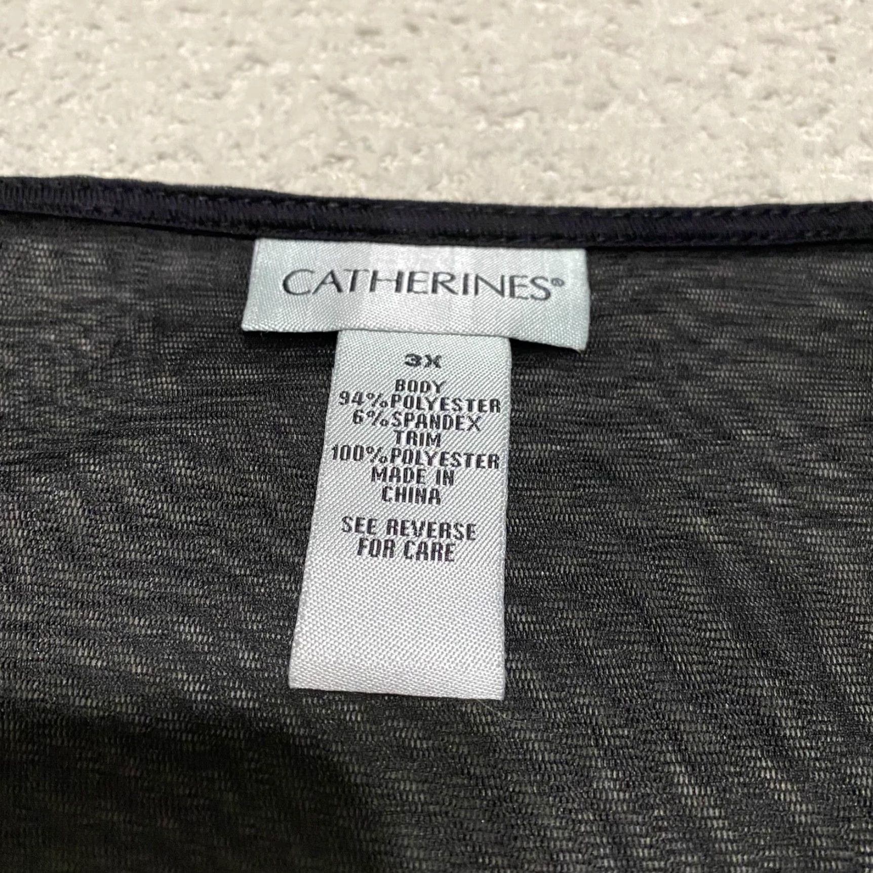 Vintage Catherines Blouse Shirt Geometric 3X Black White V-Neck 3/4 Sleeve Sheer Womens Plus 3X Shirt Geometric Black White V-Neck 3/4 Sleeve Sheer Size XXL / US 16-18 / IT 52-54 - 3 Thumbnail