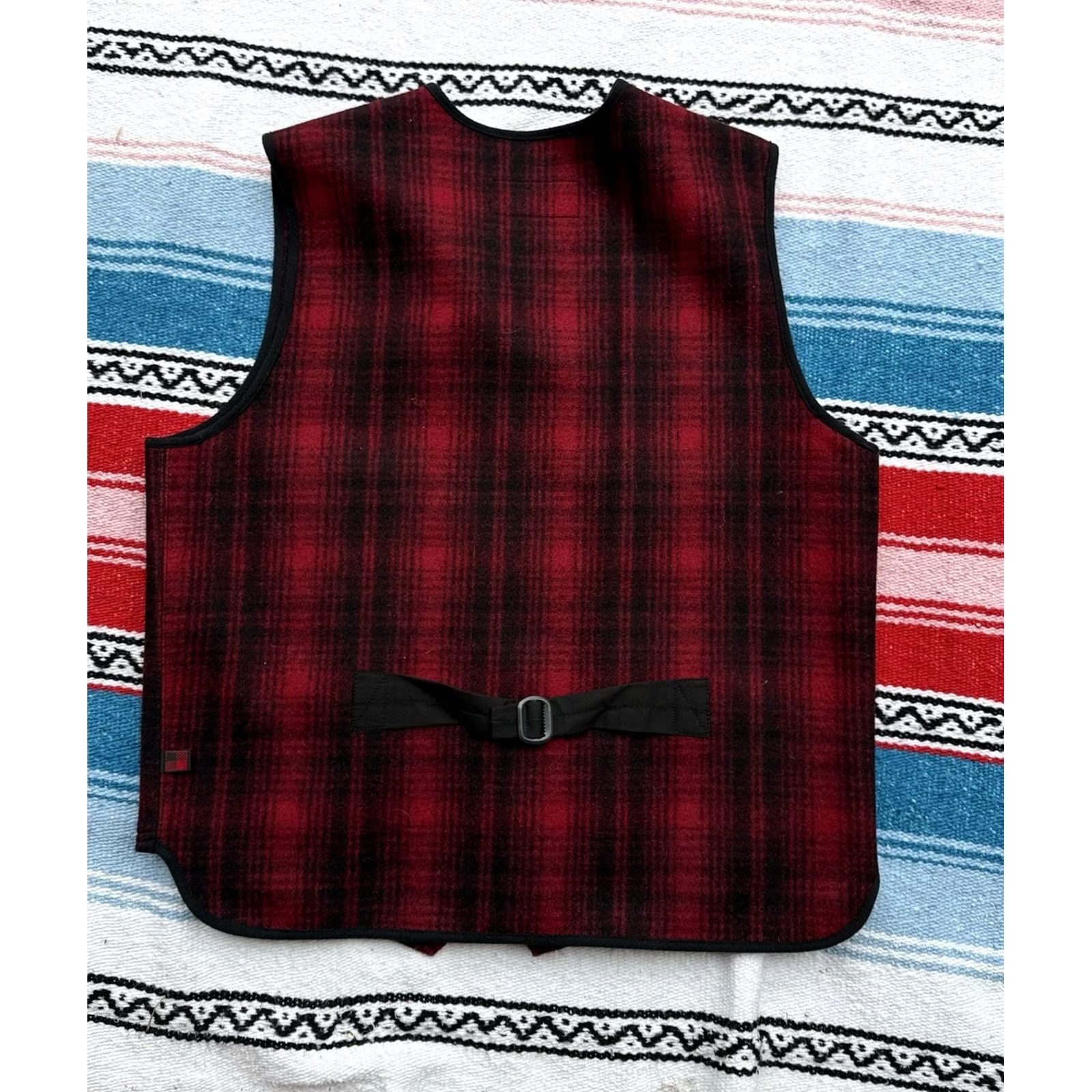 Vintage Woolrich Vest Men’s Large Red Black Plaid Wool Outdoors Hunting Pockets Size US L / EU 52-54 / 3 - 7 Thumbnail