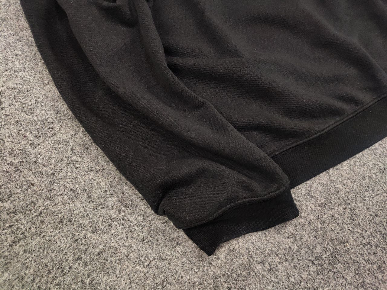 Nike Vintage 90's Nike Logo Black Faded Square Sweatshirts USA Size US XL / EU 56 / 4 - 6 Thumbnail