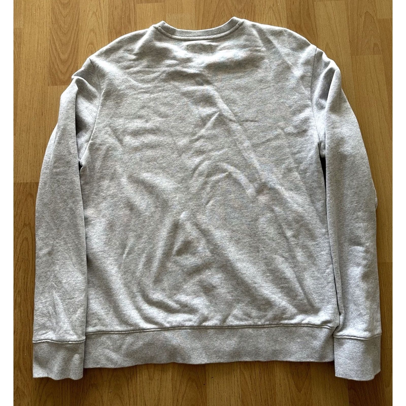Club Monaco Club Monaco Shirt Men's Sweatshirt Crewneck Crest Logo Gray M Regular Long Sleeve pullover graphic print Size US M / EU 48-50 / 2 - 4 Thumbnail