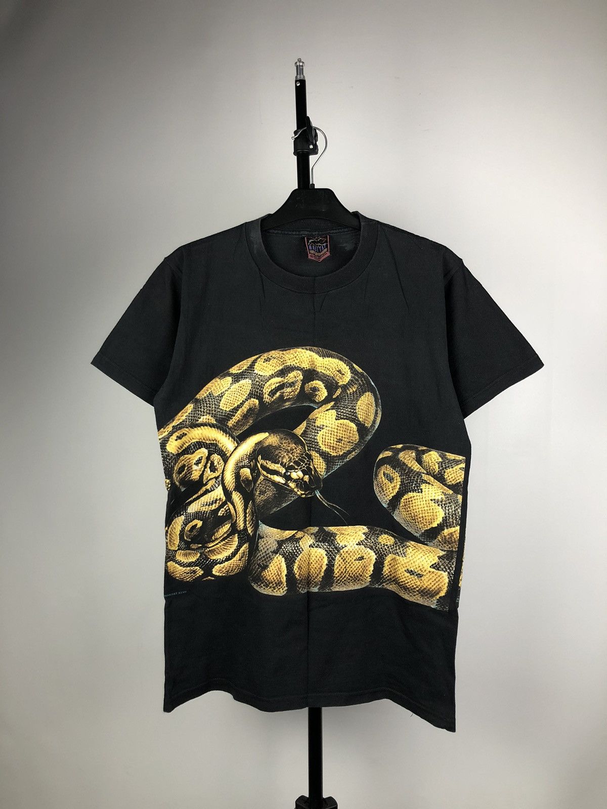 Habitat Habitat Over Print Big Logo Shake 1997 Size US M / EU 48-50 / 2 - 1 Thumbnail