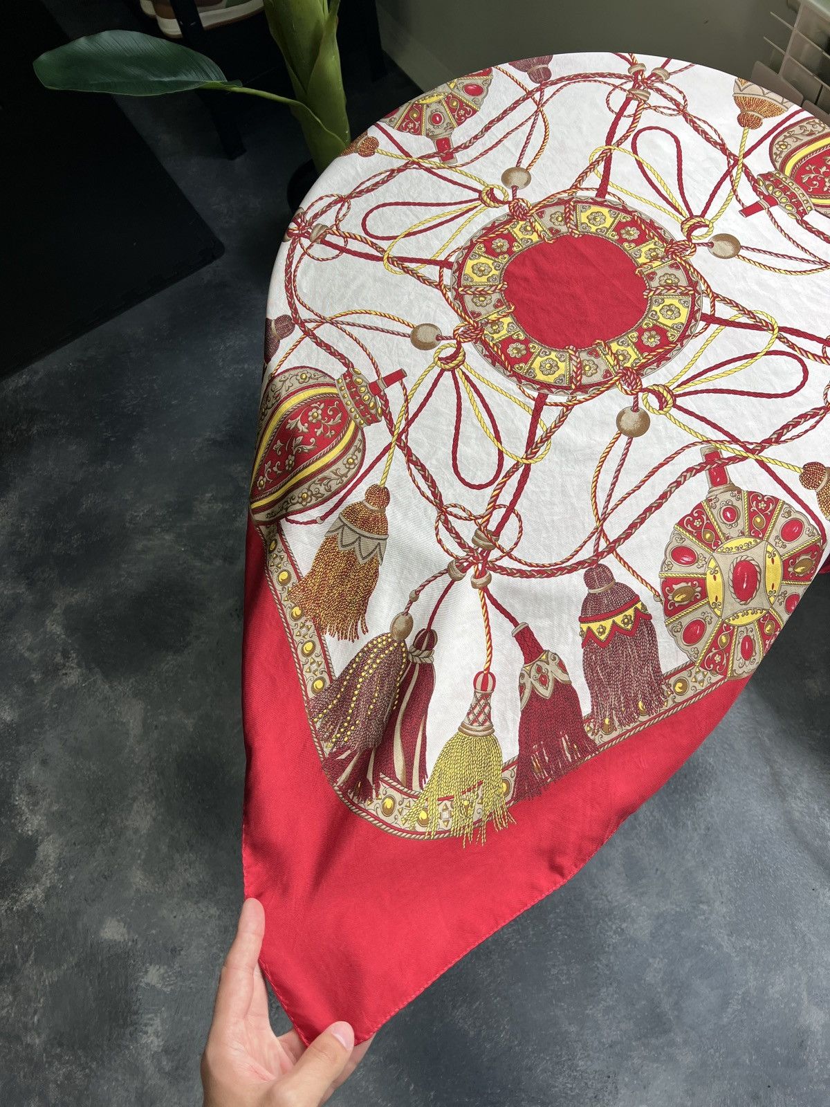 Vintage Feliciani Red Silk Scarf 86x85cm Tassel Print Vintage Size ONE SIZE - 14 Thumbnail