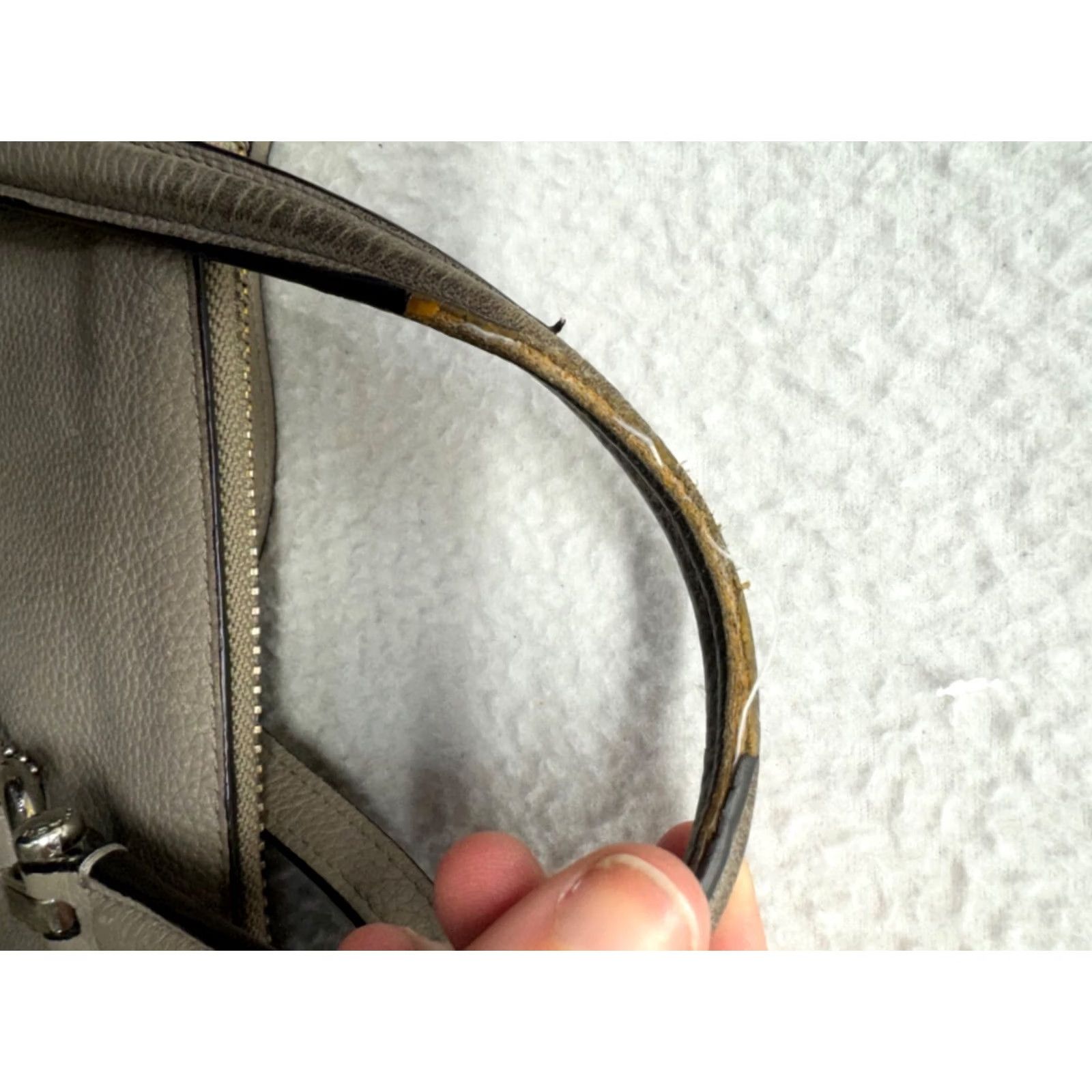 Coach VINTAGE Coach Crossbody Purse Womens Leather Greyish Beige with Dust Bag 5220 Size ONE SIZE - 5 Thumbnail