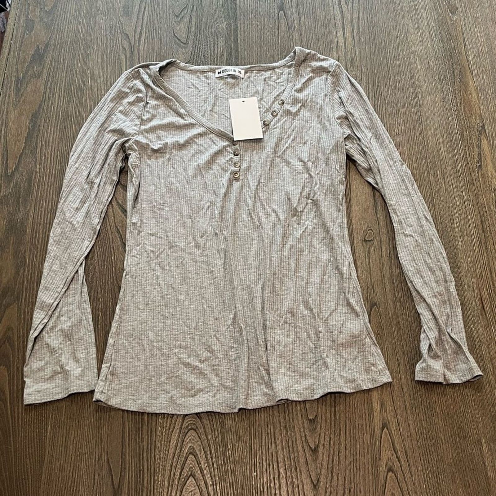 Vintage NWT Doubleju Light Gray Long Sleeve Ribbed Henley Top Siz XL Size XL / US 12-14 / IT 48-50 - 1 Thumbnail