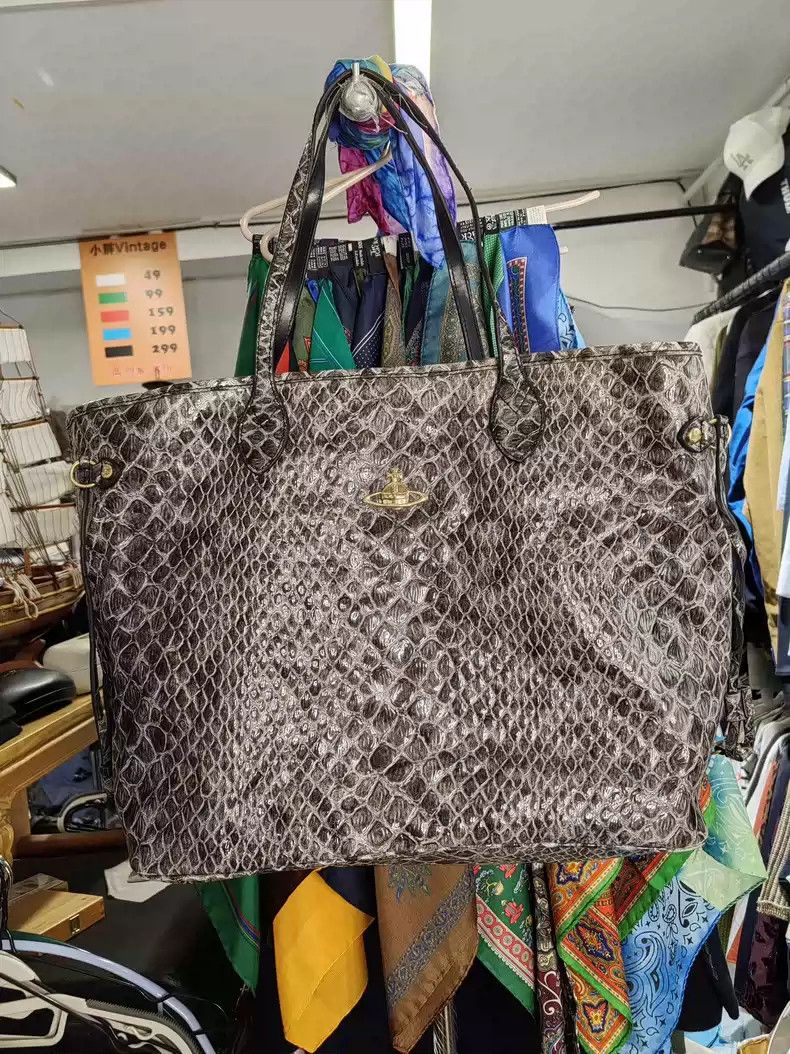 Vivienne Westwood Vivienne Westwood size os Snake-patterned tote bag Size ONE SIZE - 1 Thumbnail