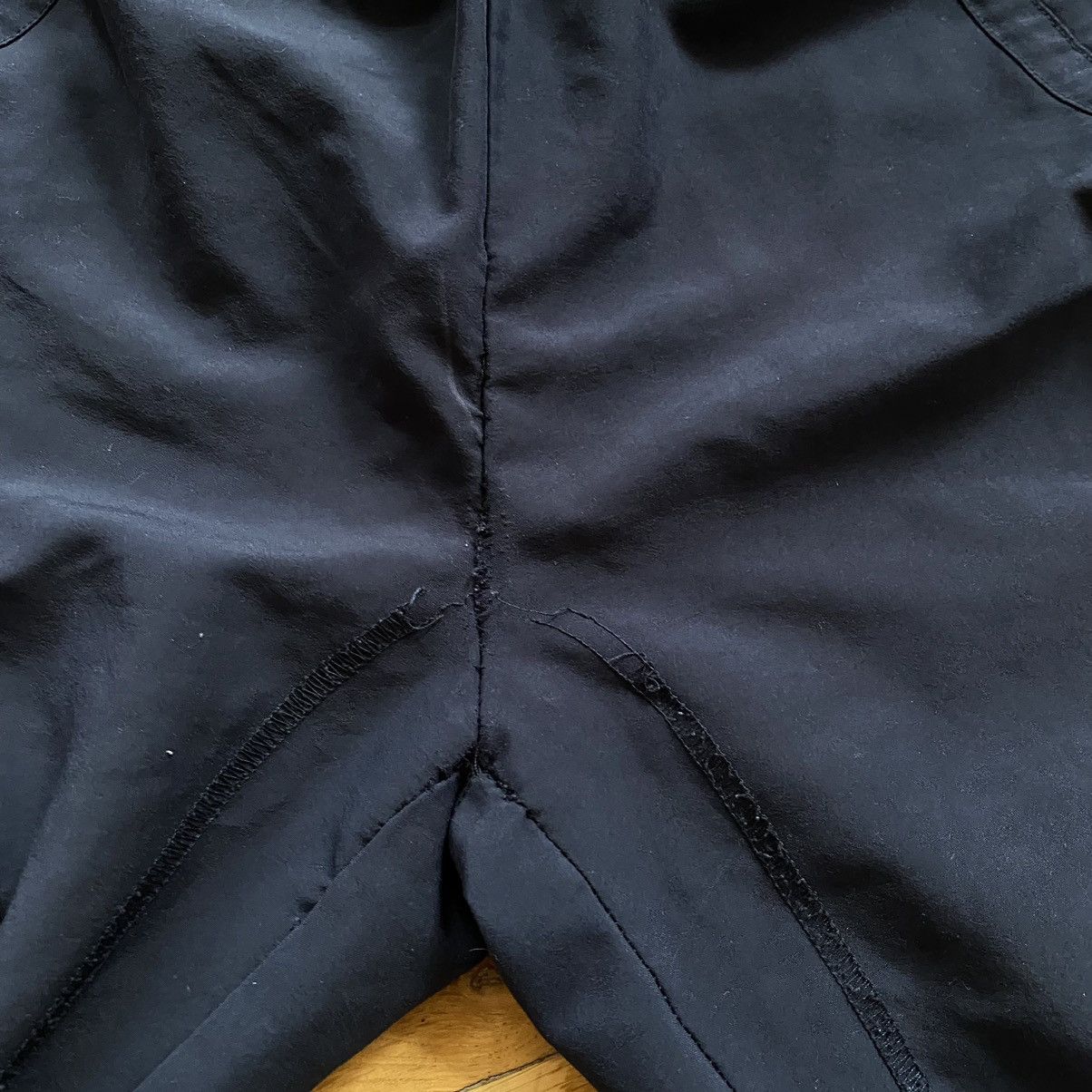 Vintage Vintage Nike Nylon Pants Track 00s Swoosh Striped Drill Y2K Size US 32 / EU 48 - 10 Thumbnail